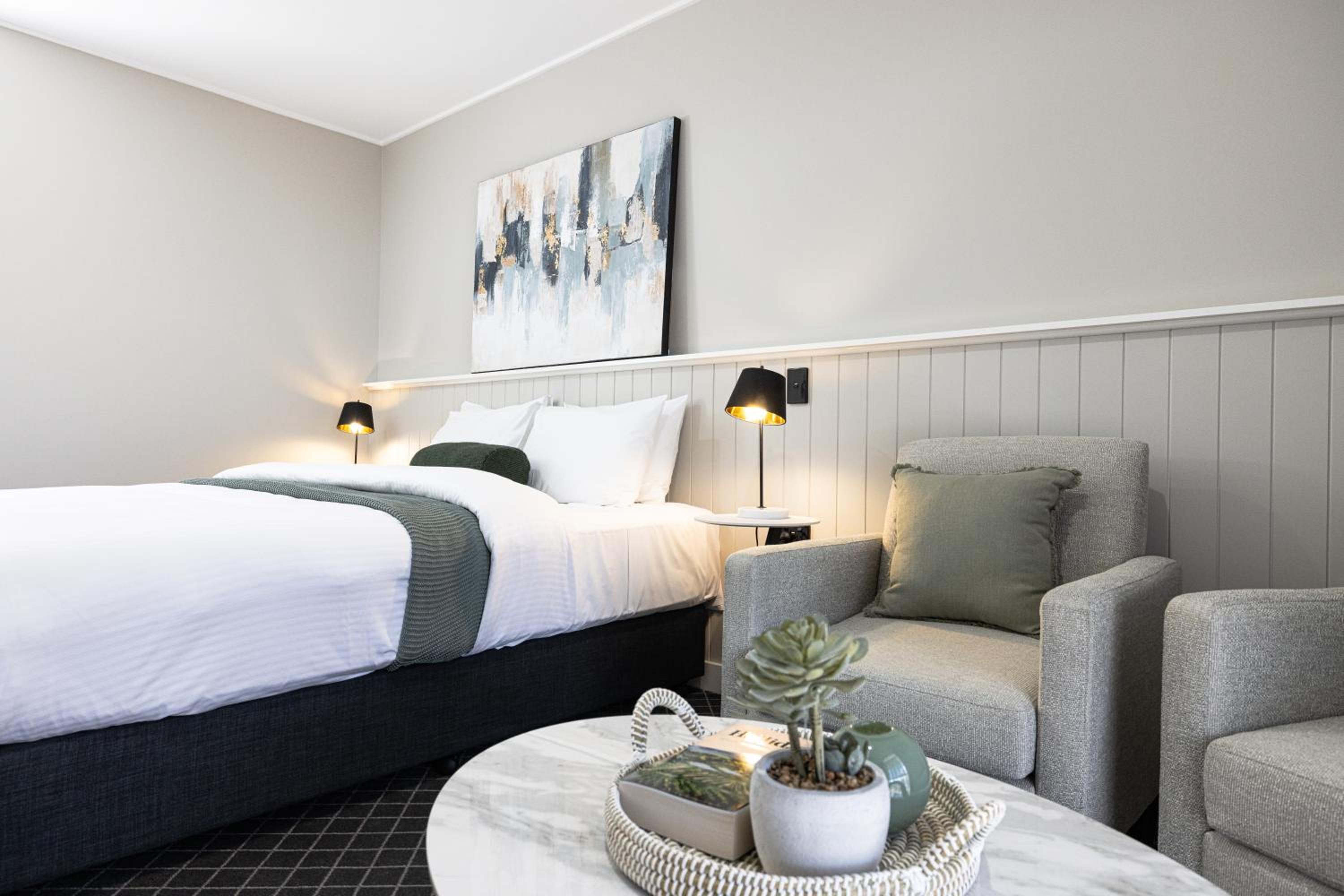 King Room - Renovated - Photo 8