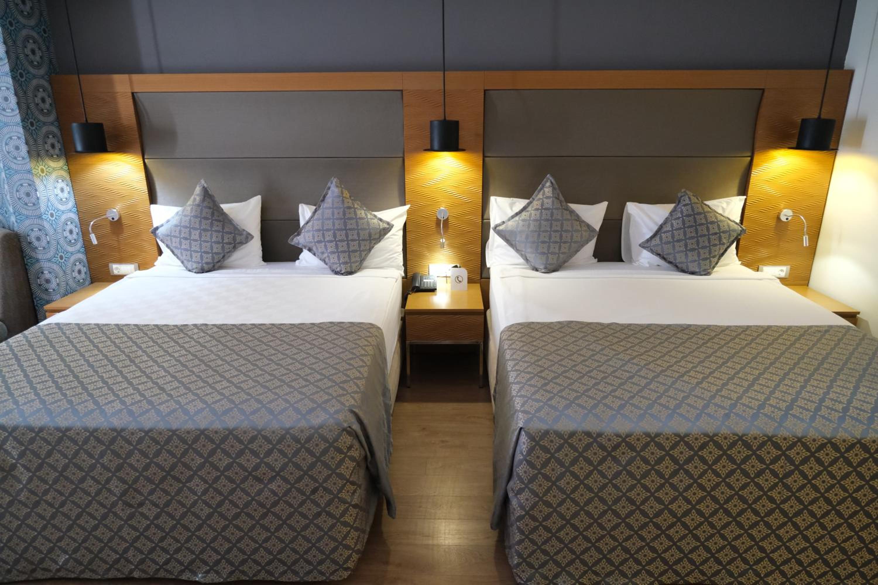 Deluxe Double or Twin Room with Balcony