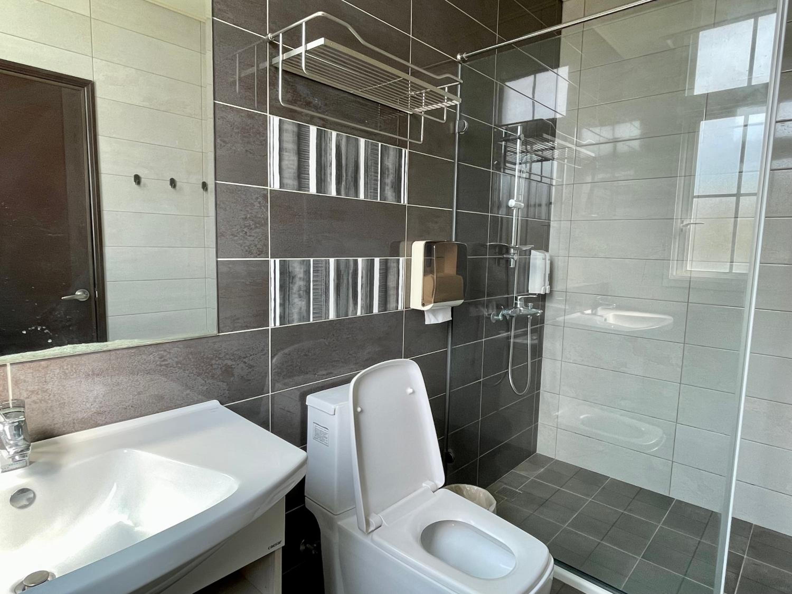 Standard Quadruple Room - Photo 5