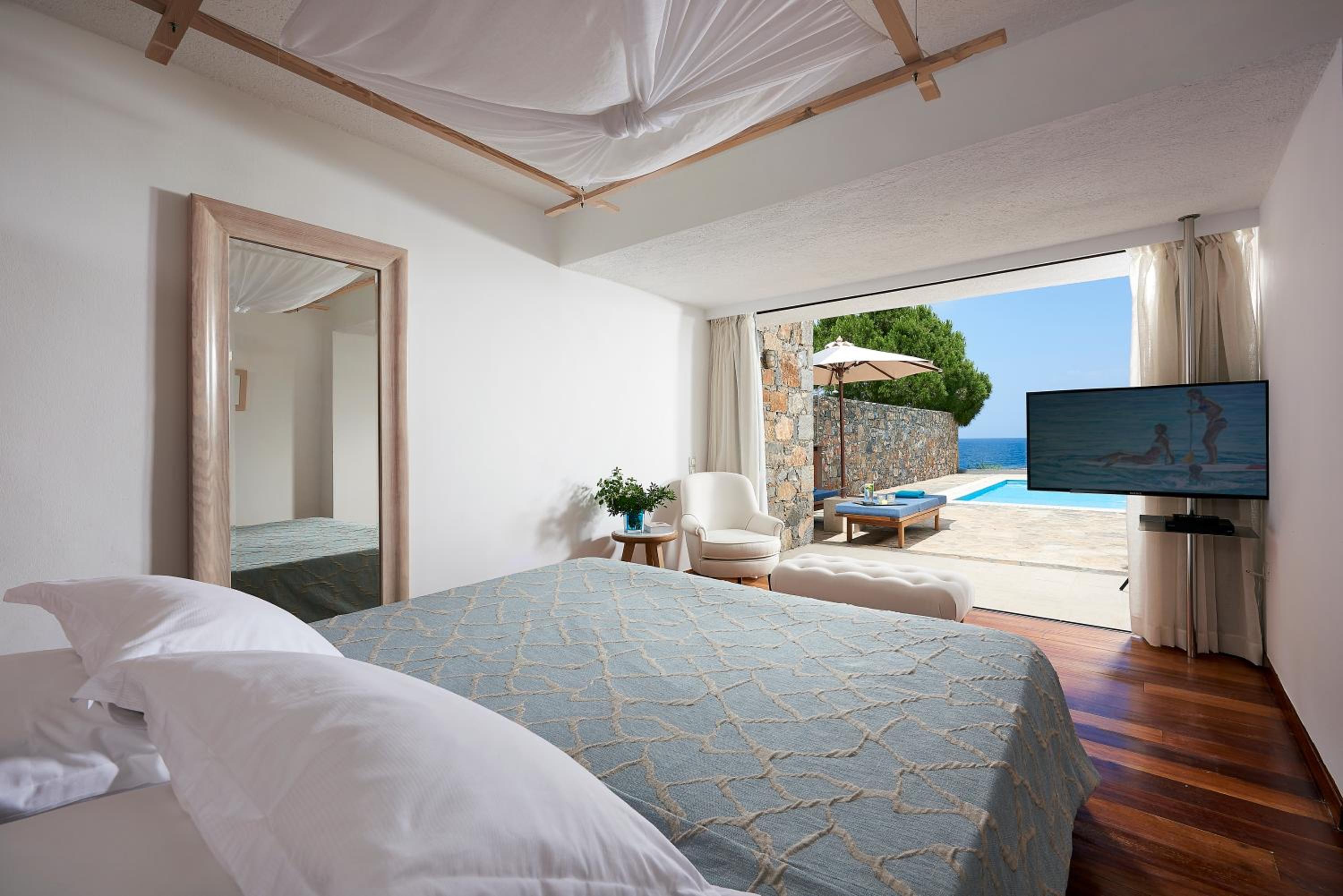 Club Villa 2Bedroom Private Pool Sea Front- Poseidon House thumbnail 5