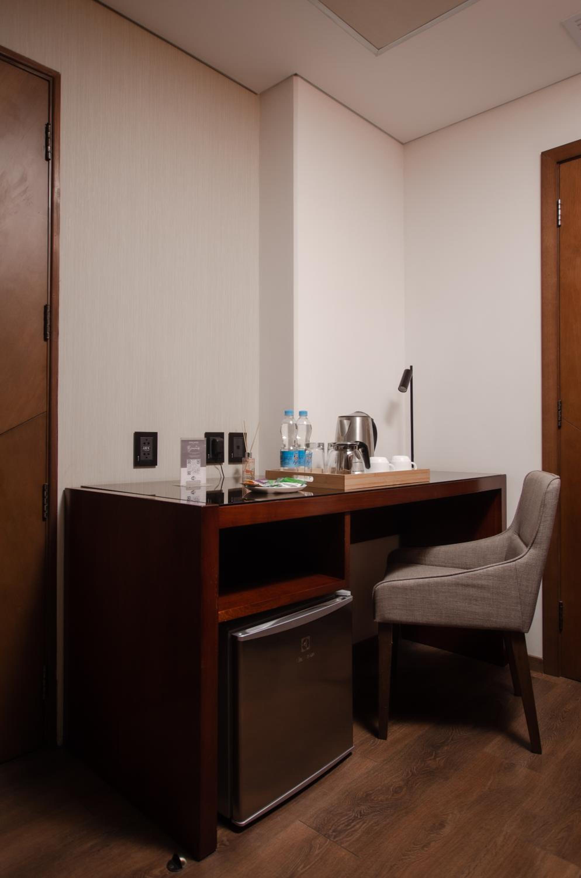 Executive Room photo 2