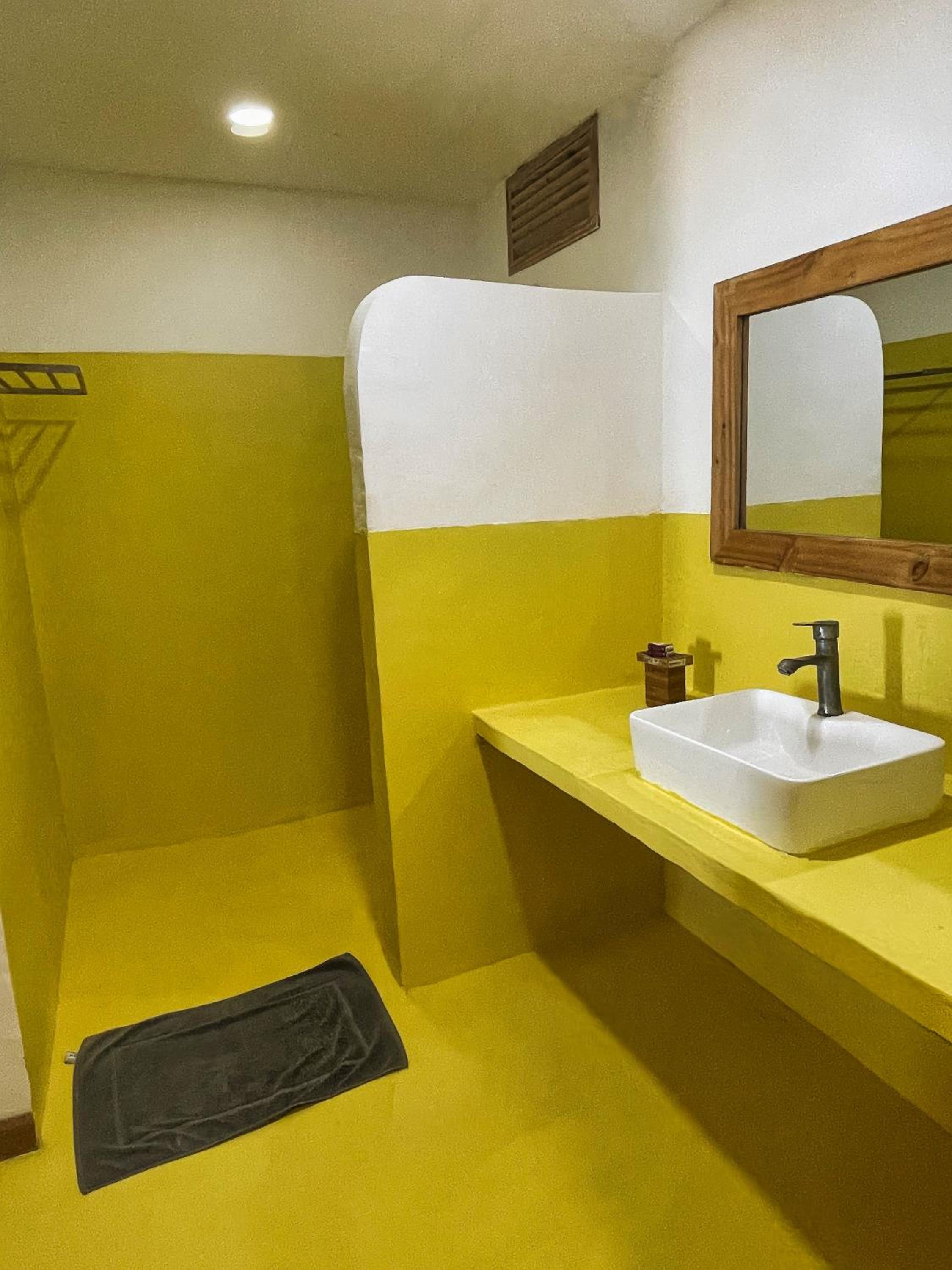 Deluxe Triple Room with Sea View photo 2