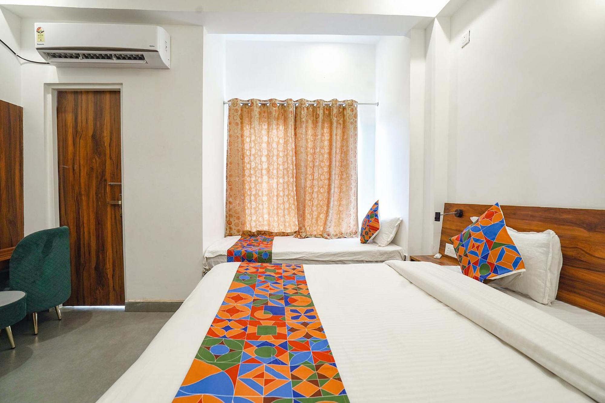 Deluxe Double Room With Balcony photo 1
