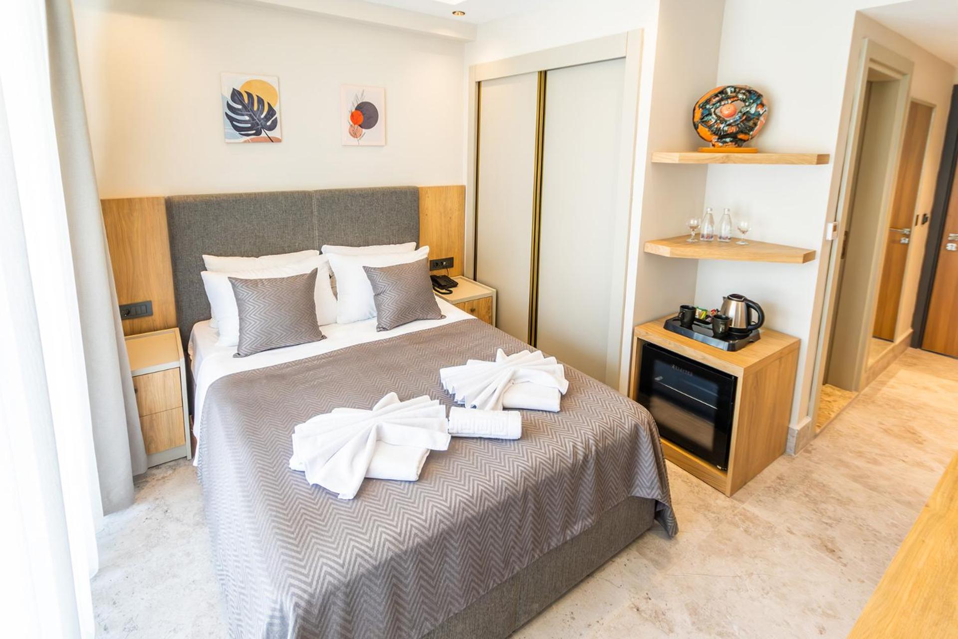 Deluxe Double Room - Photo 7