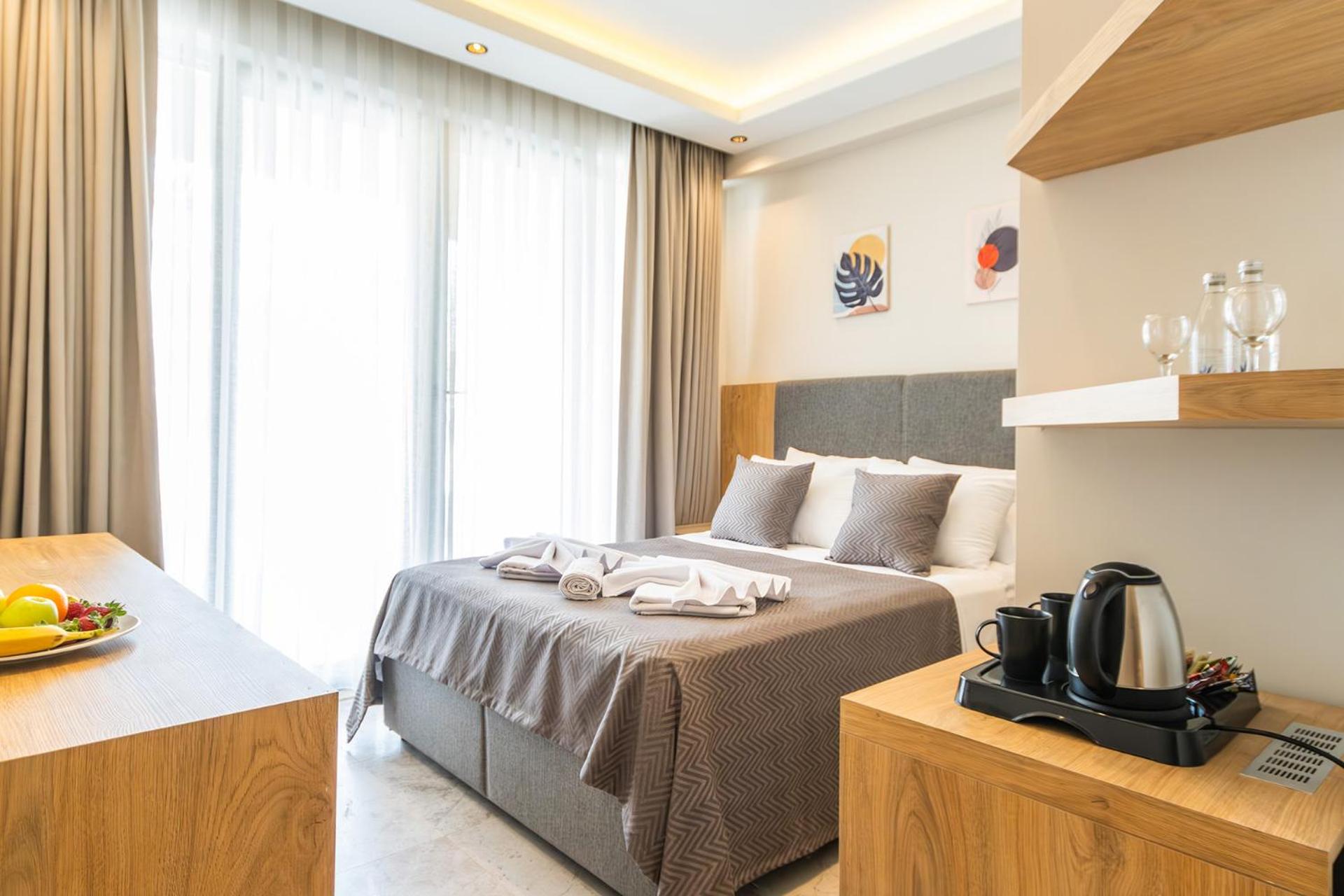 Deluxe Double Room - Photo 8