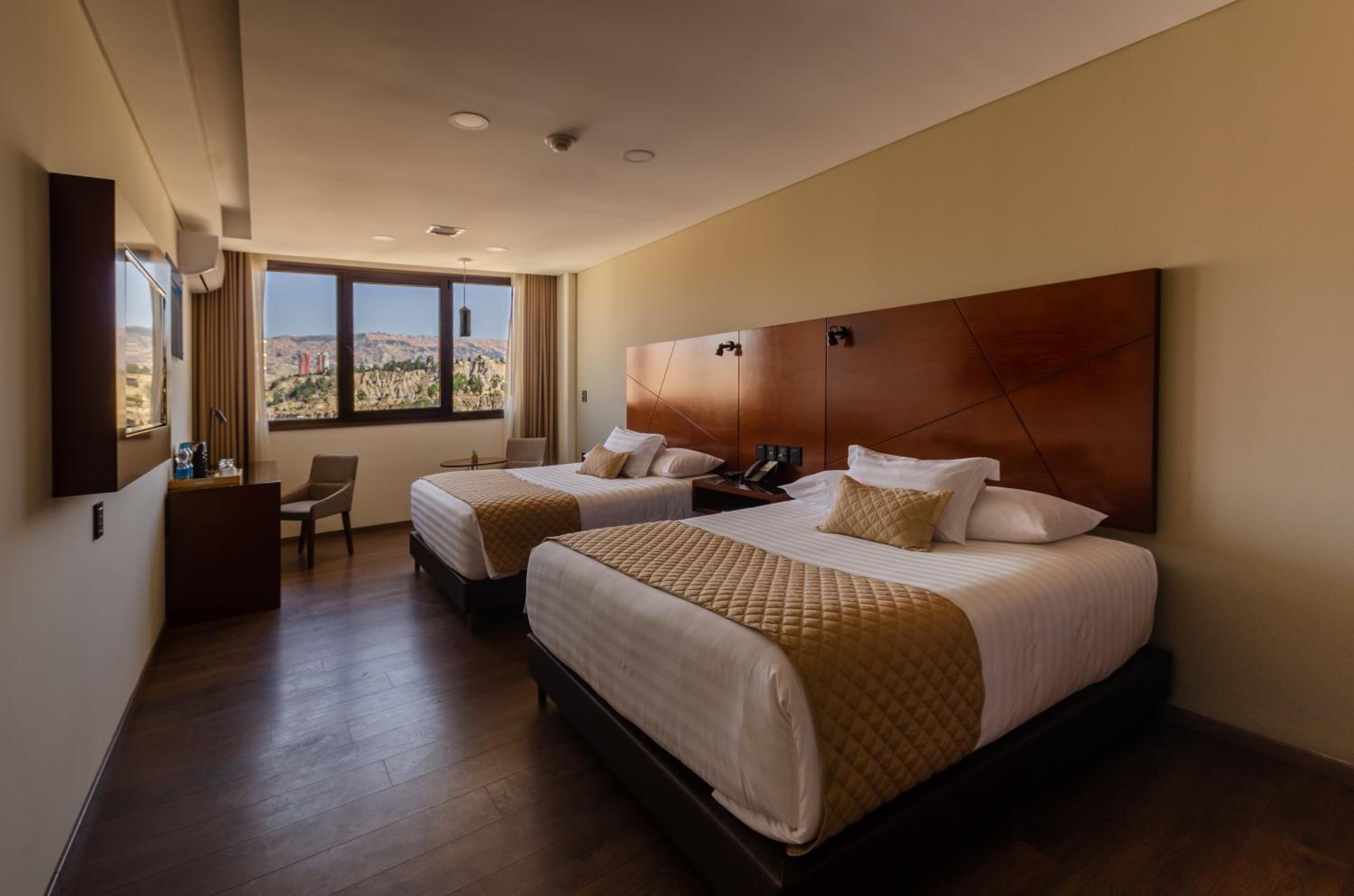 Executive Double Room with Two Double Beds photo 3