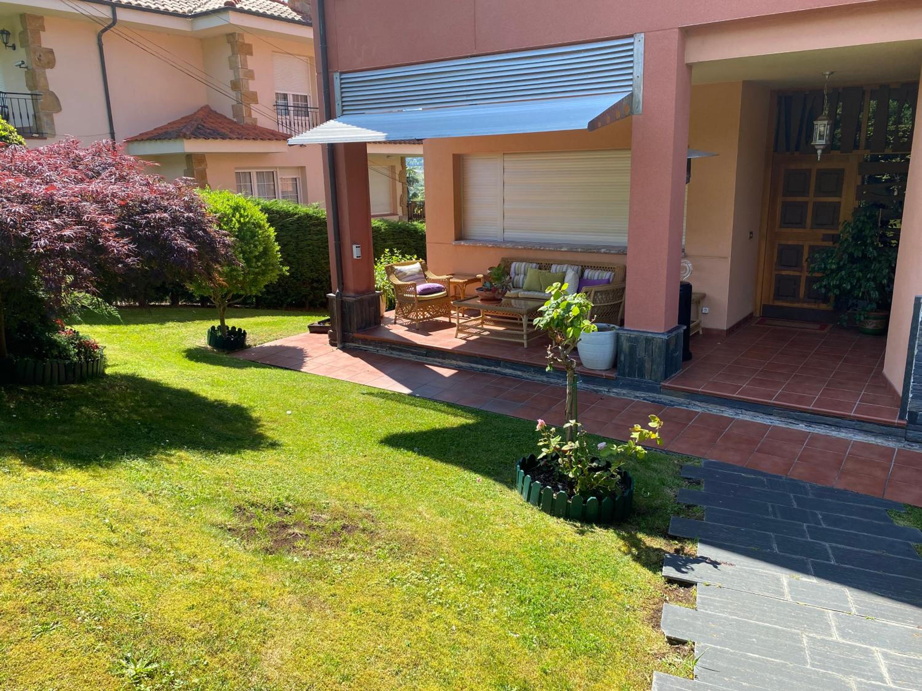 Villa photo 2