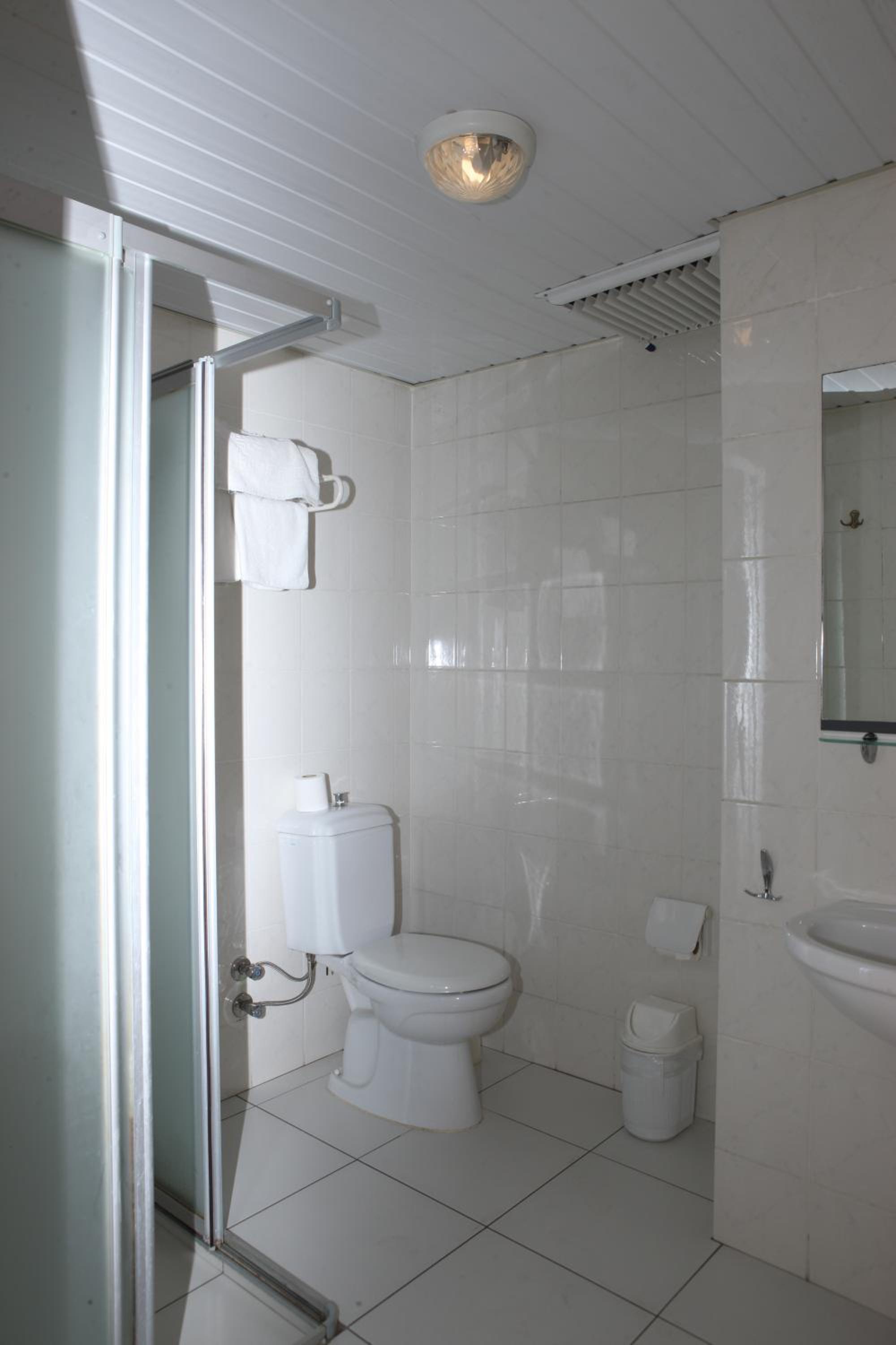 Double or Twin Room photo 3