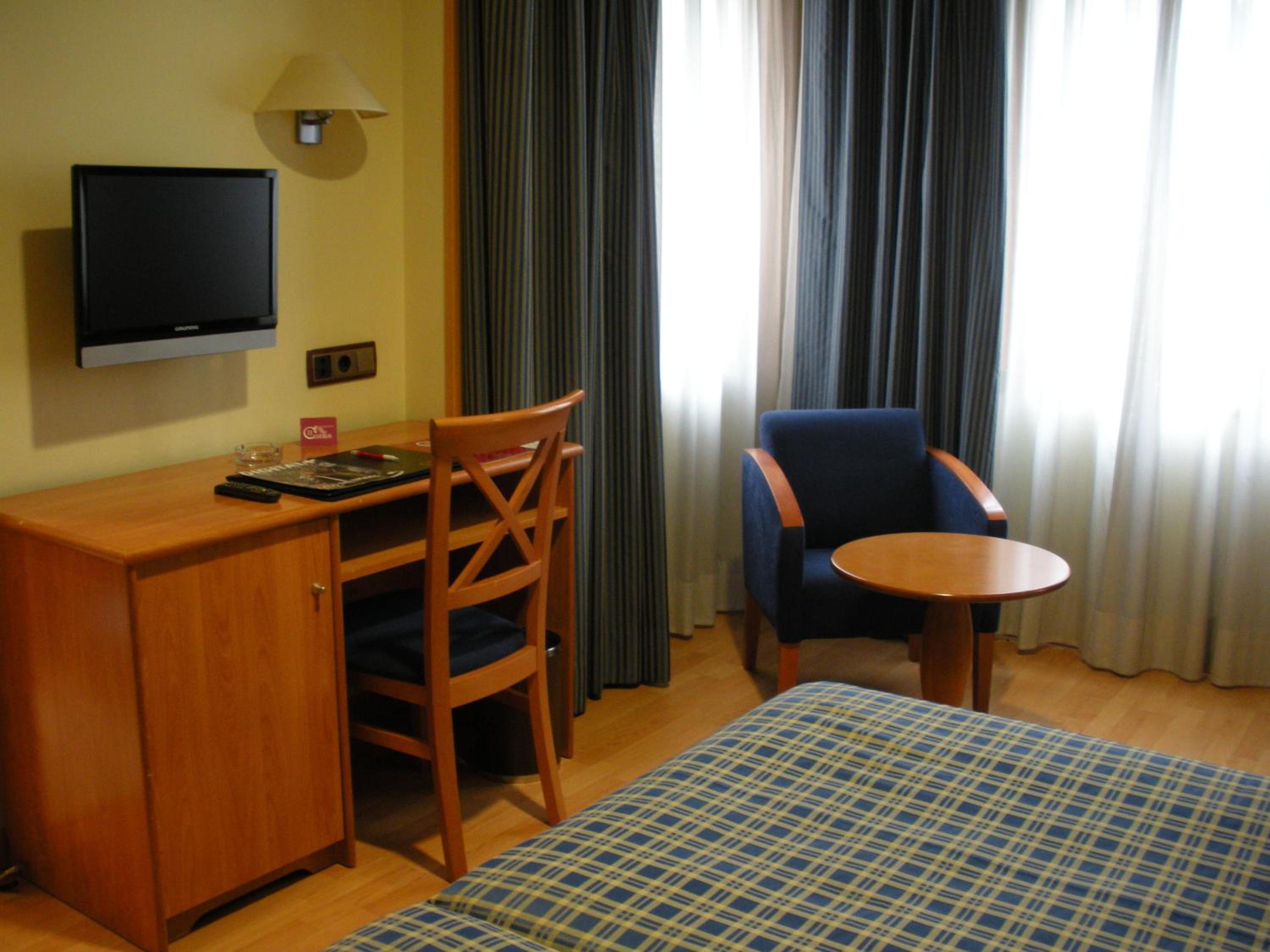 Single Room photo 2