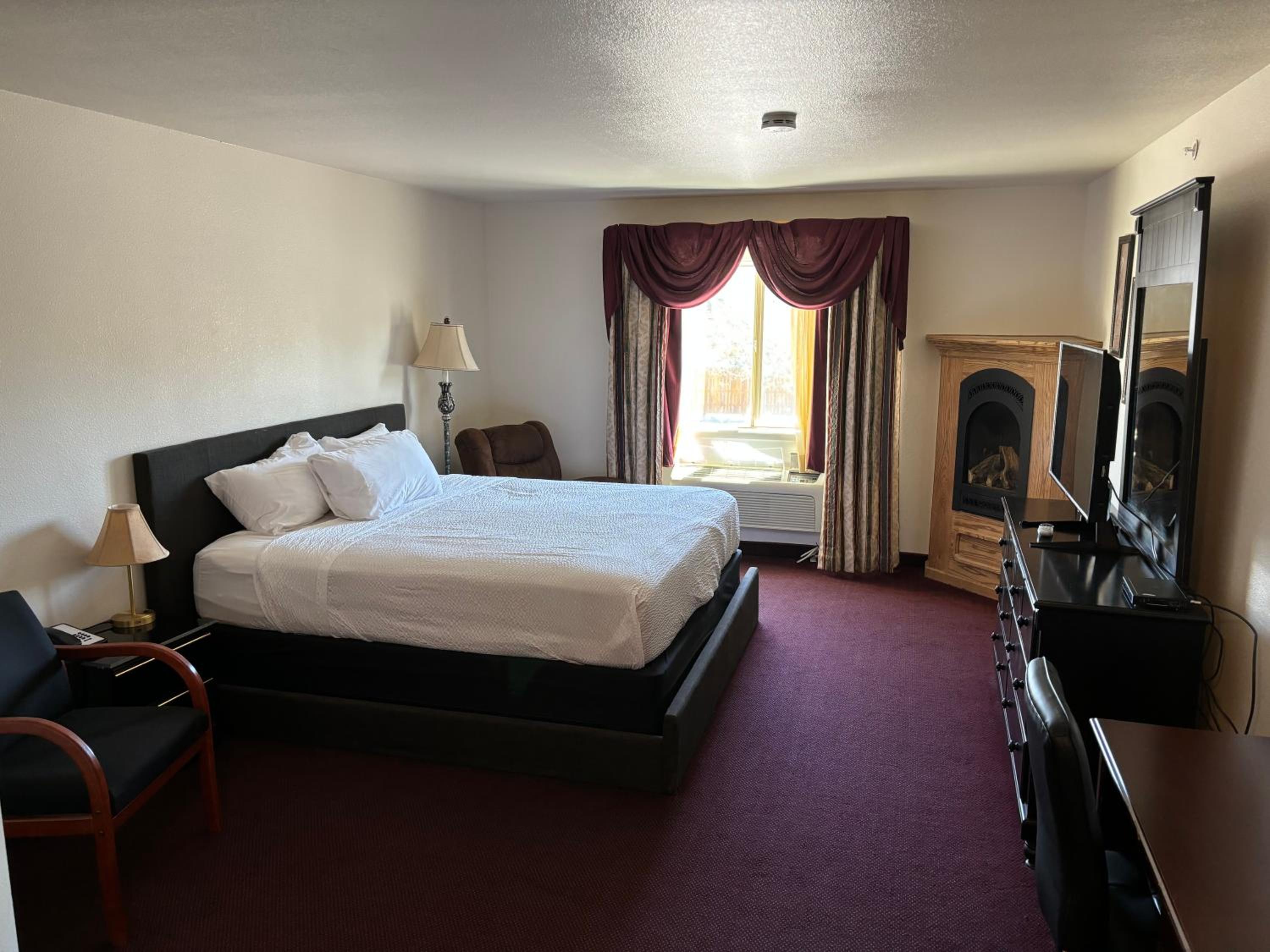 King Studio Suite - Non-Smoking photo 2