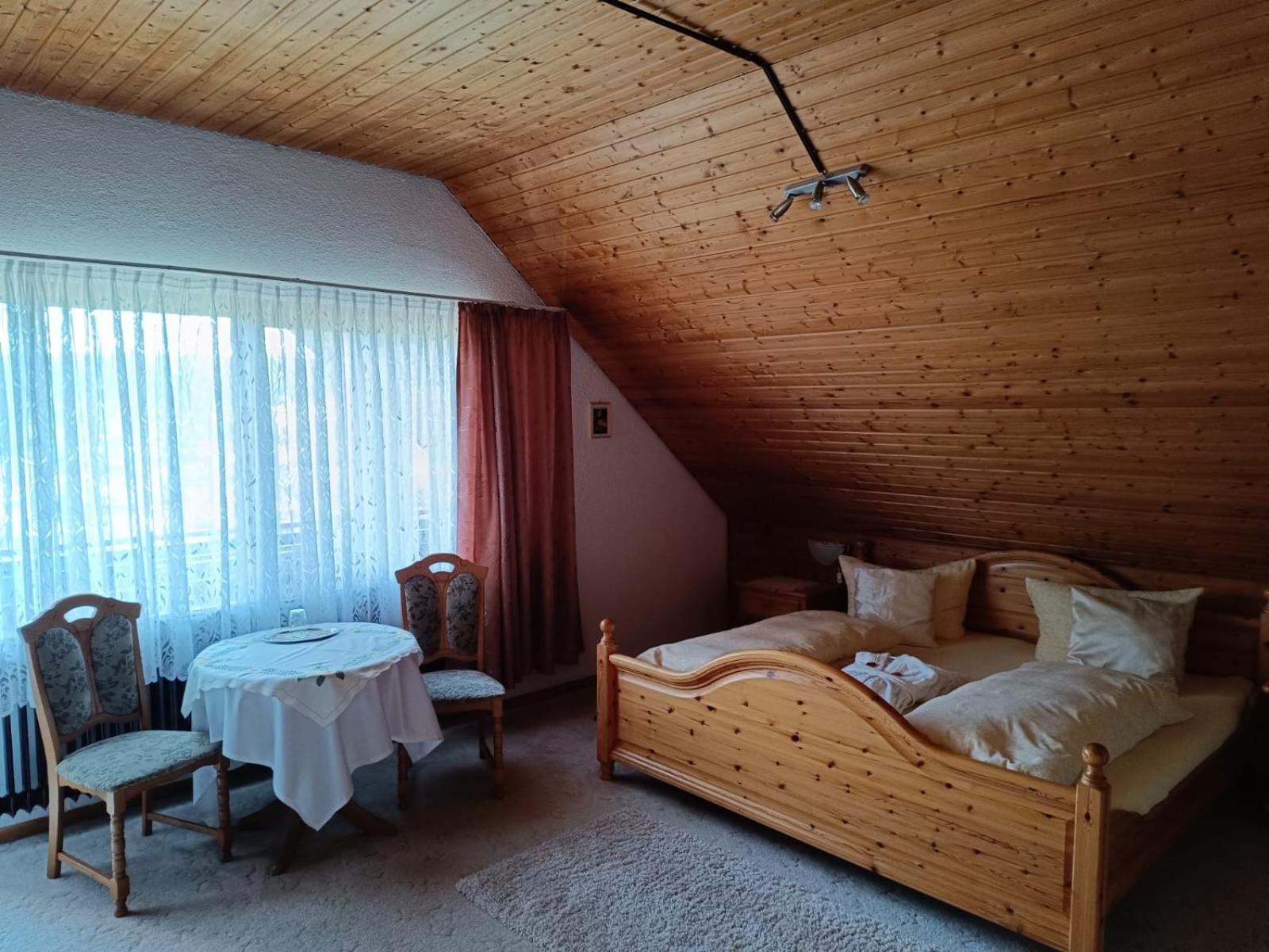 Family Room with Balcony photo 2