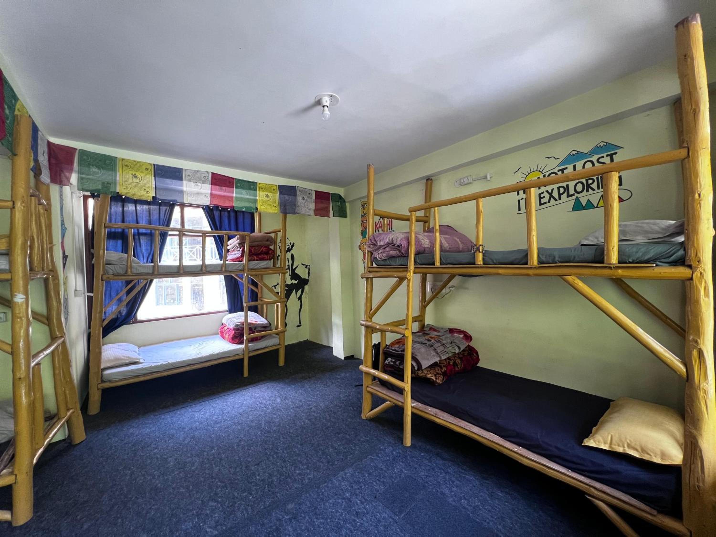 Bed In 8-Bed Mixed Dormitory Room photo 2