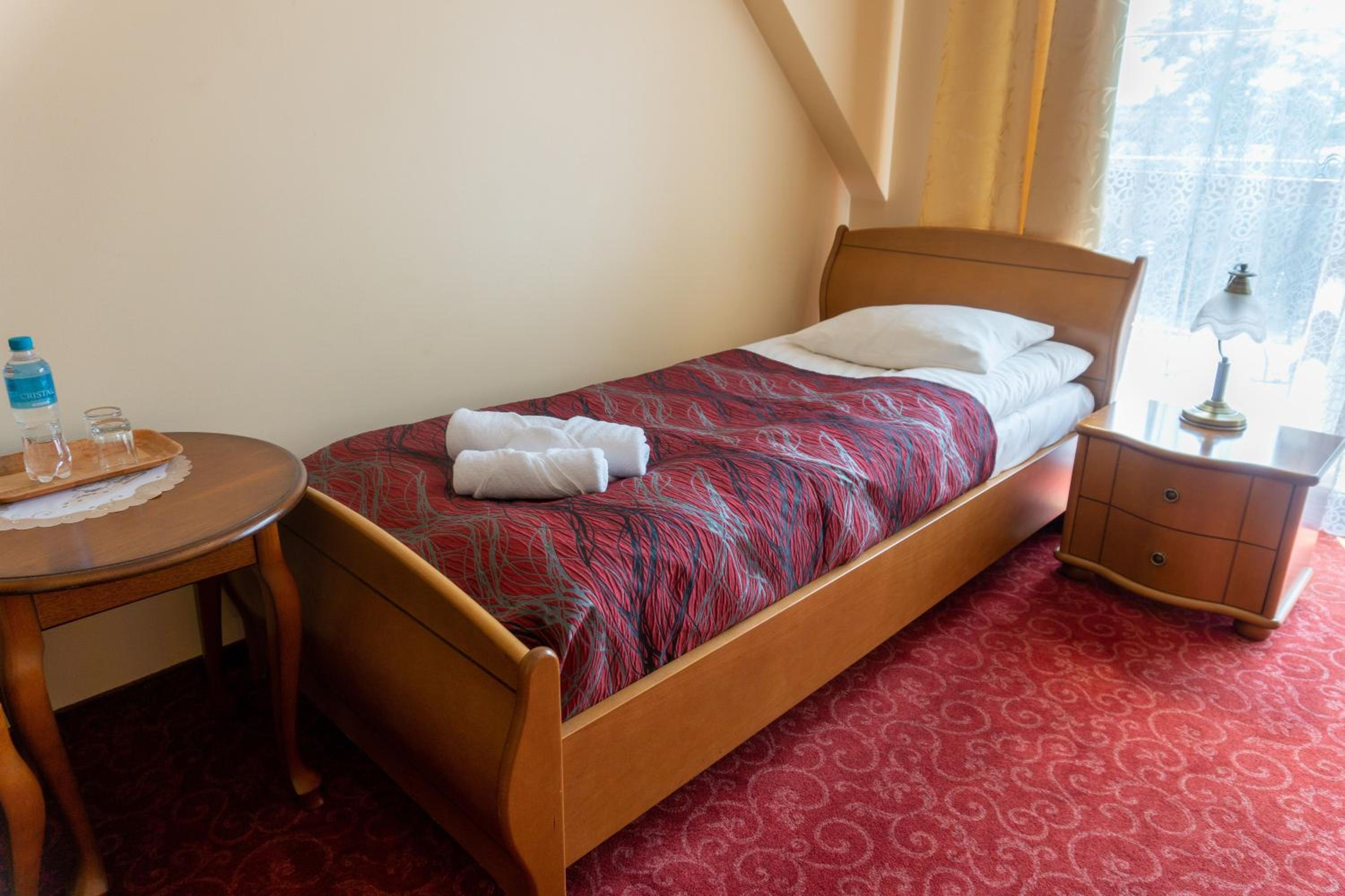 Twin Room - Photo 1