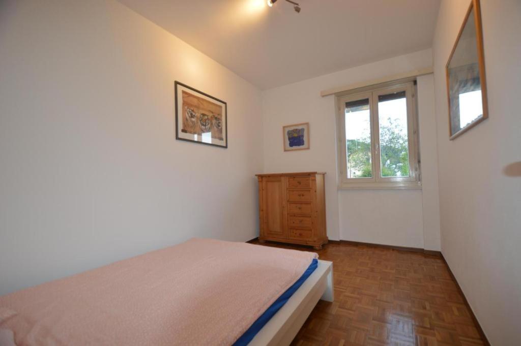 Apartment With Lake View photo 3