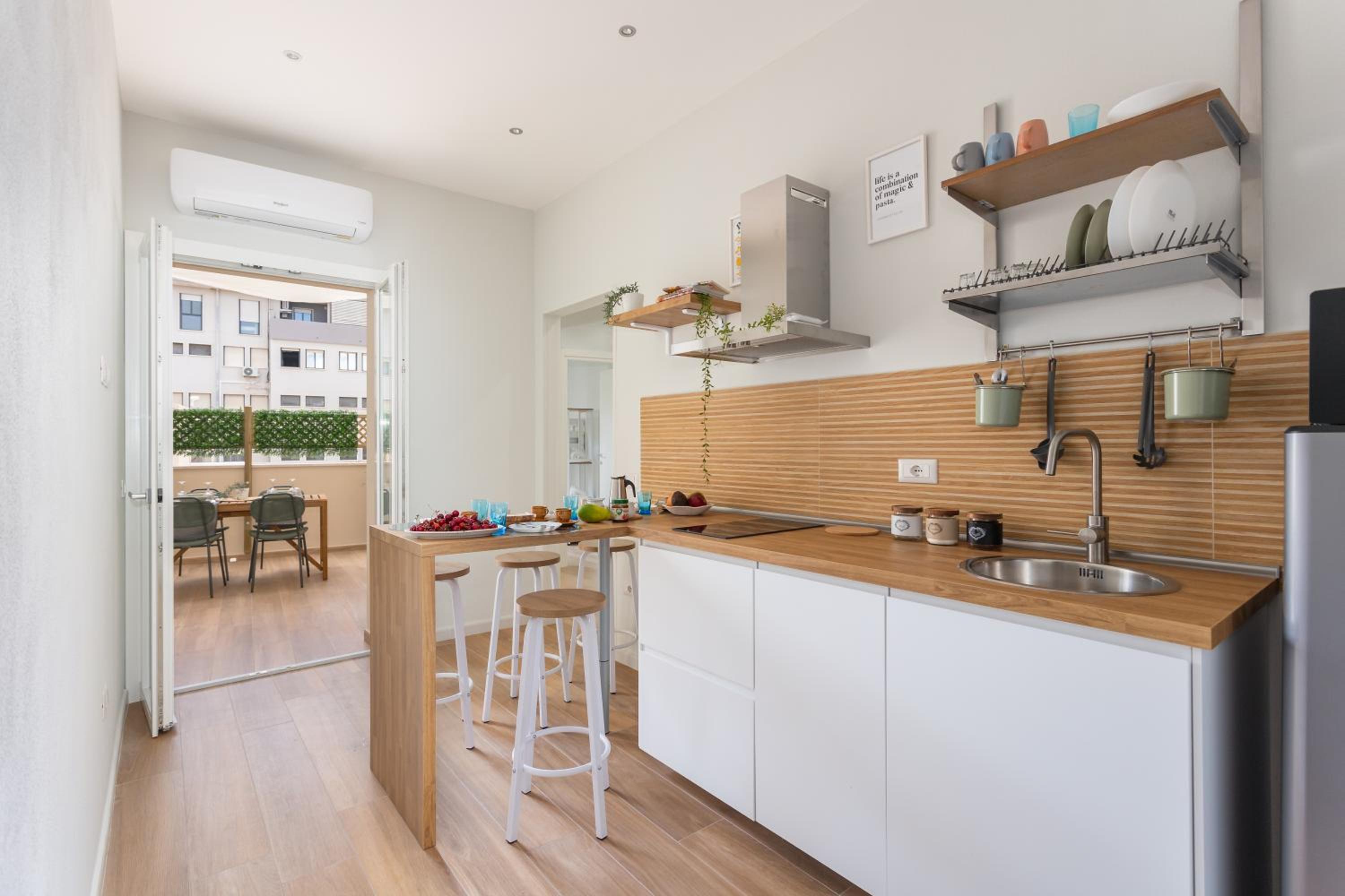 Two-Bedroom Apartment with Balcony and Terrace - Photo 16