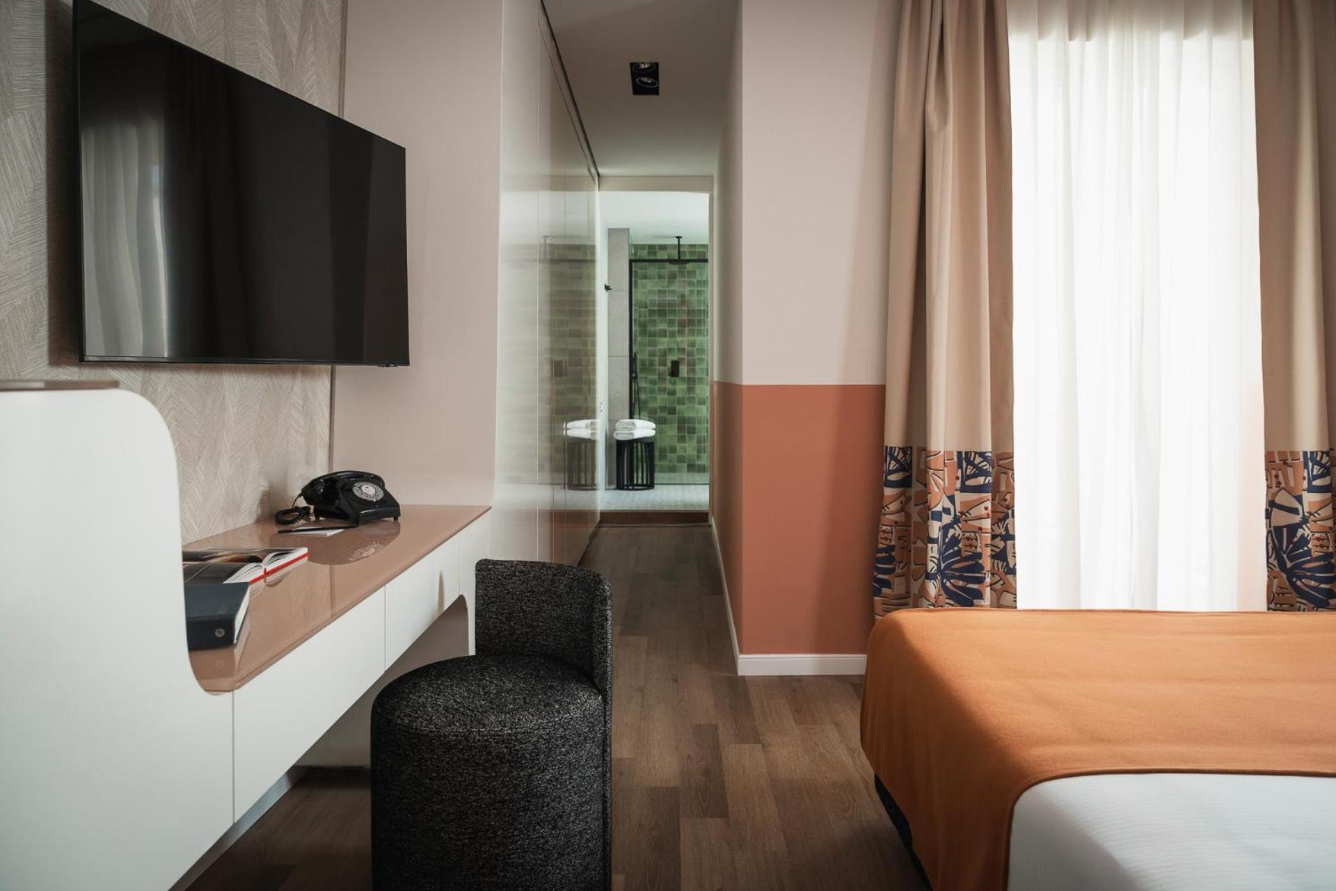 Junior Suite - Photo 12
