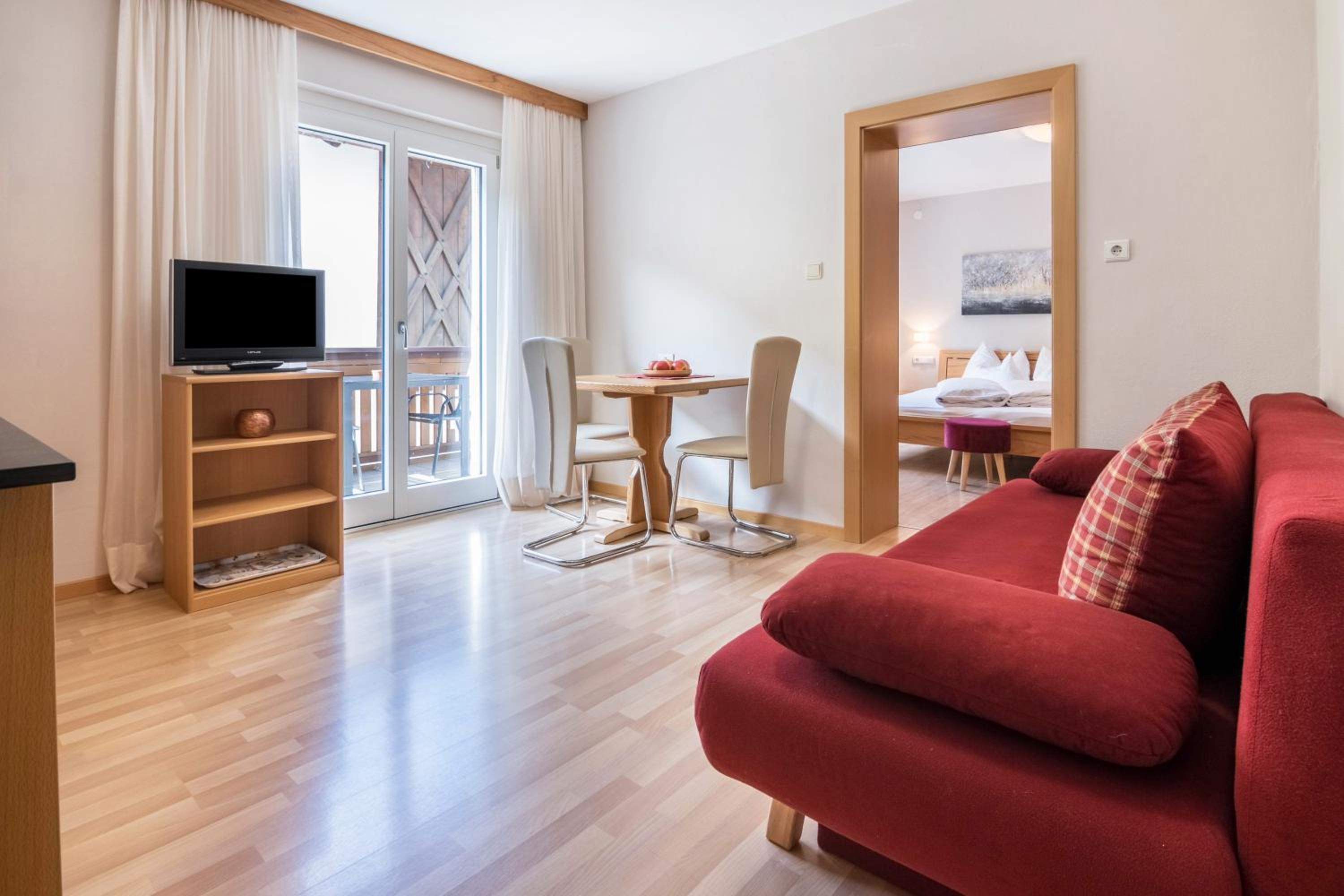 Superior One-Bedroom Apartment with Balcony photo 1