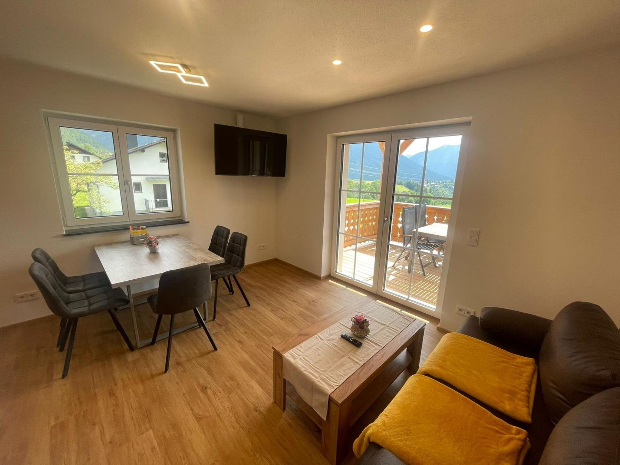 Two-Bedroom Apartment with Balcony photo 2