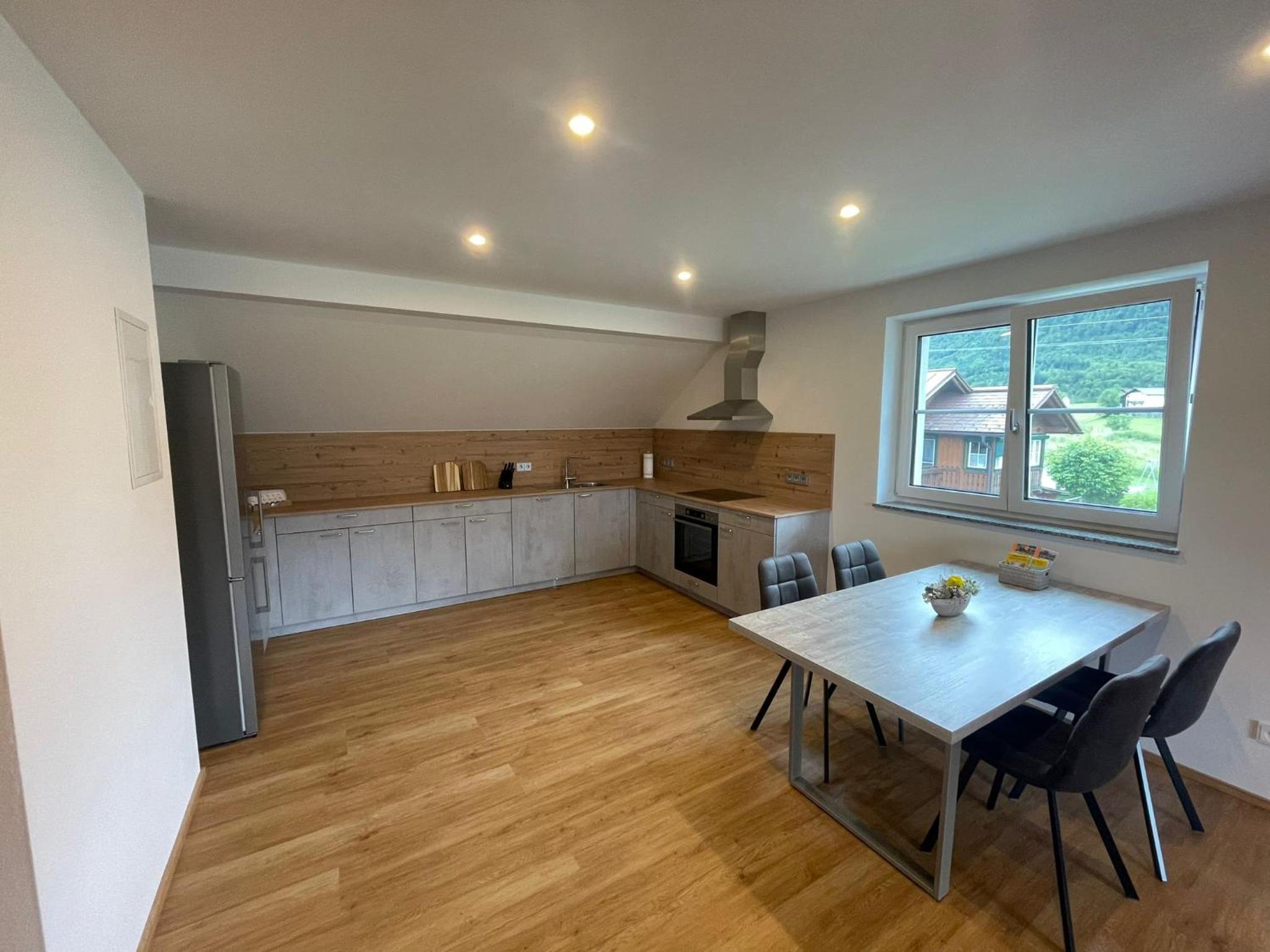 One-Bedroom Apartment with Balcony photo 2