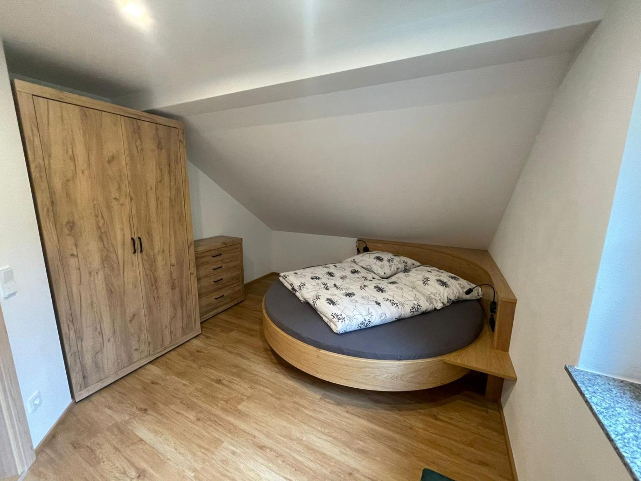 One-Bedroom Apartment with Balcony photo 1