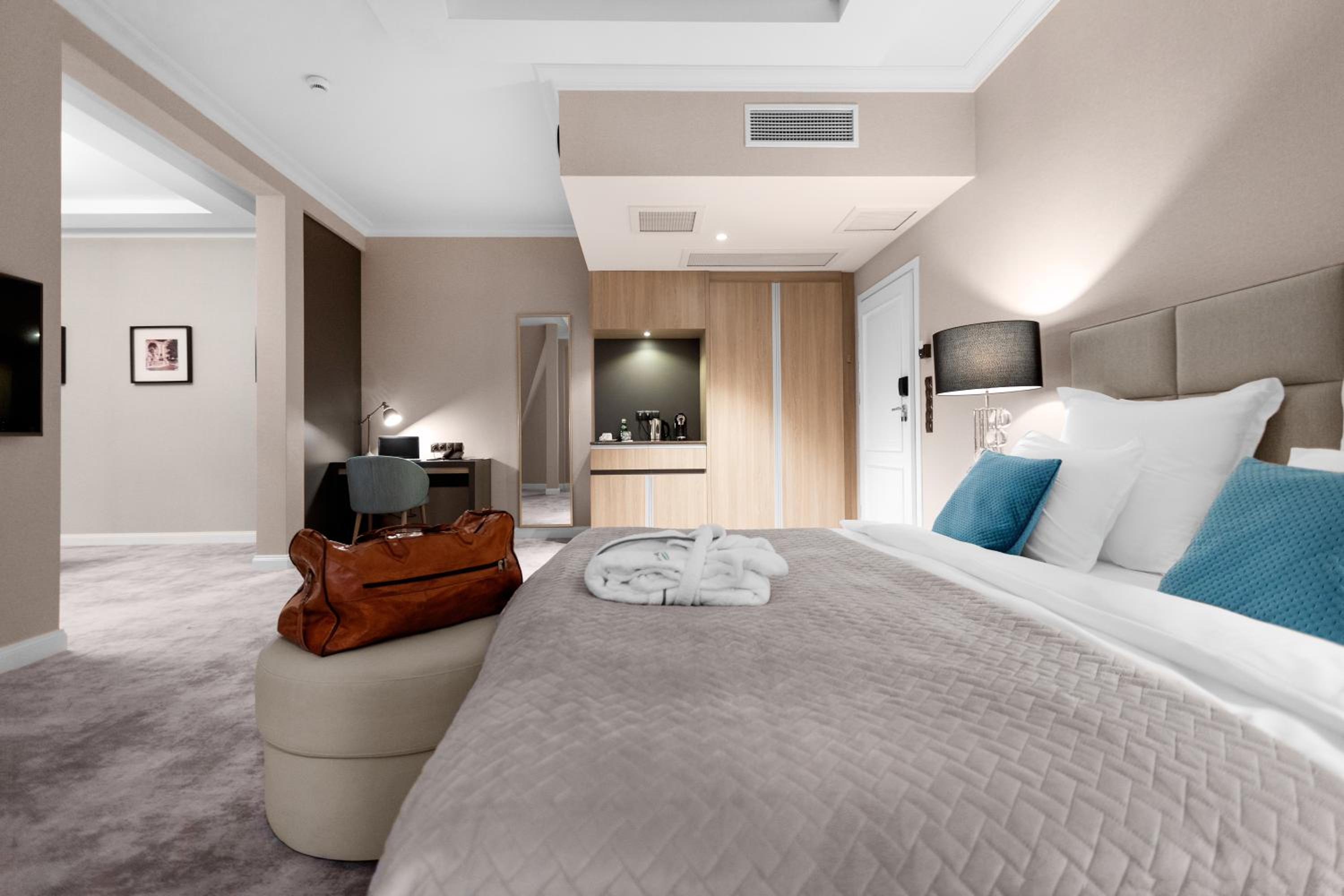 Royal Apartment - Photo 3