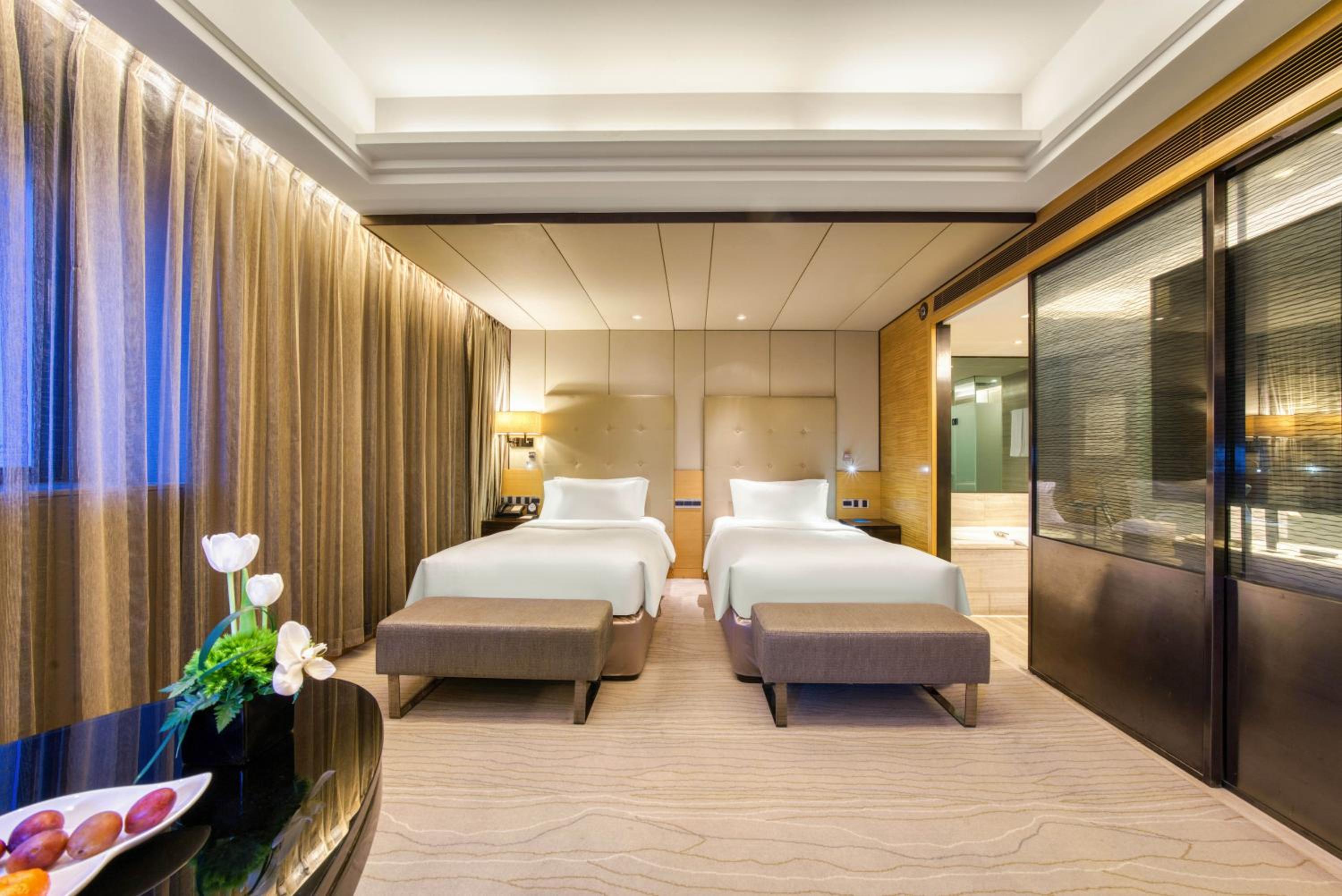 Superior Room Twin - Photo 3