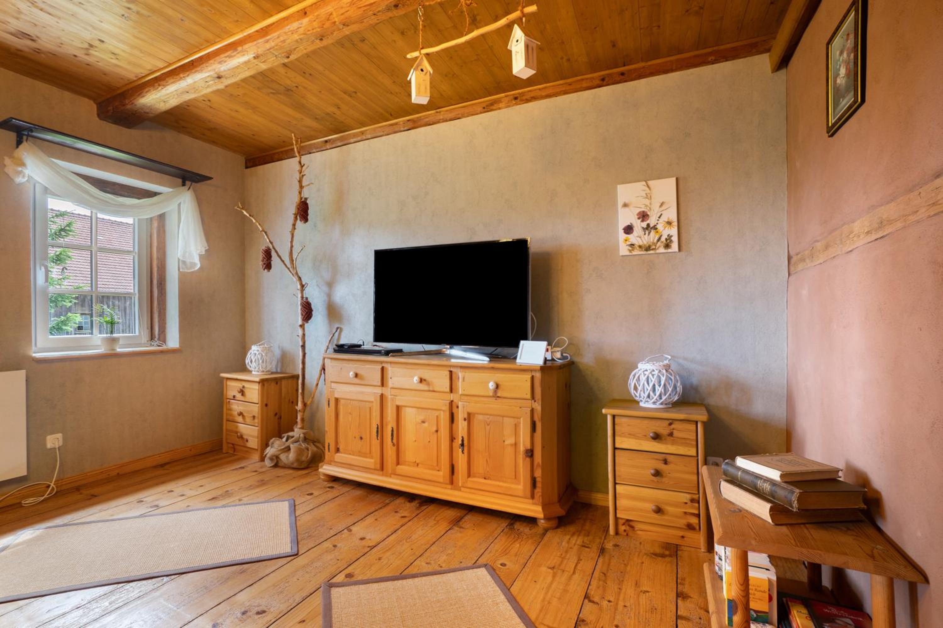 Two-Bedroom Deluxe Apartment with Garden View photo 3