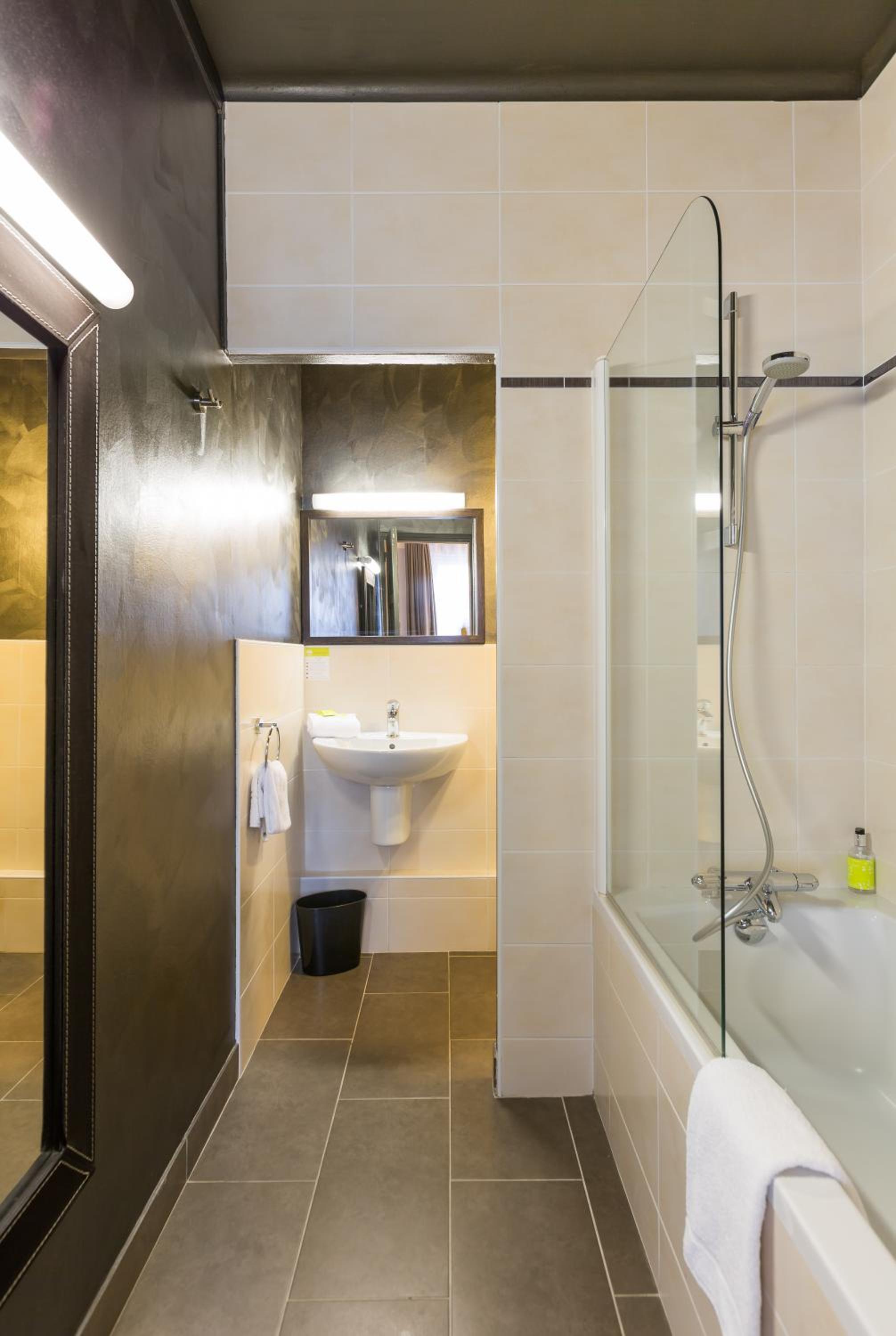 Superior Double Room - Photo 9