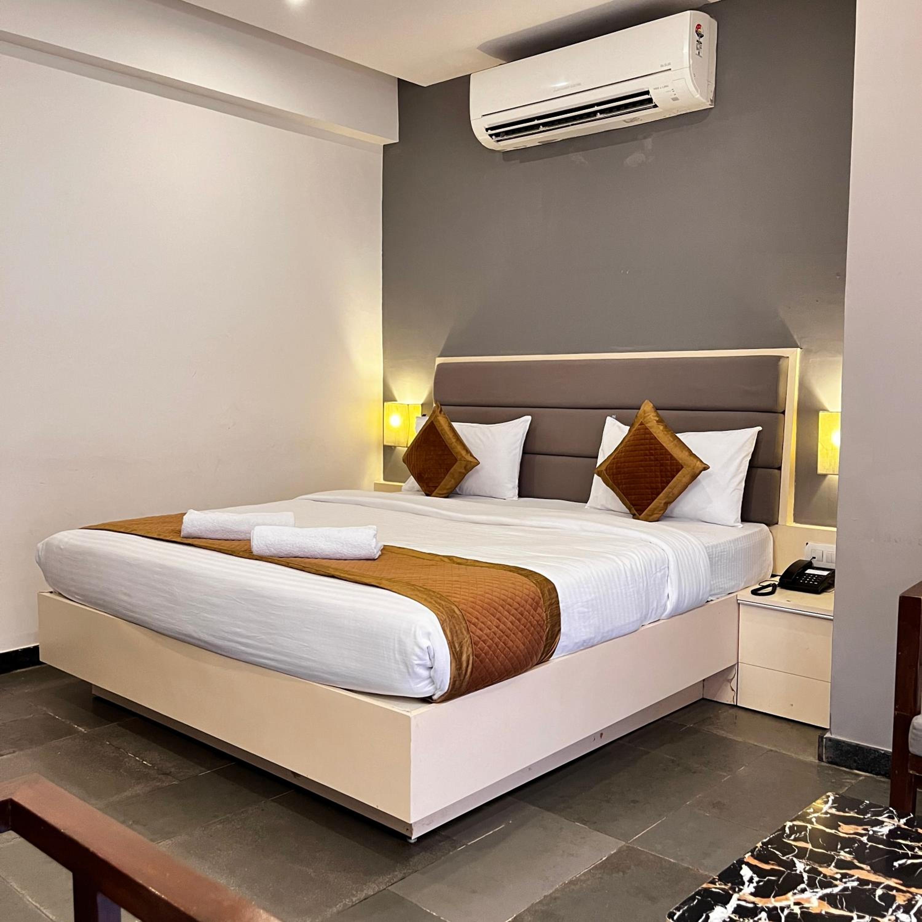 Deluxe Double Room photo 2