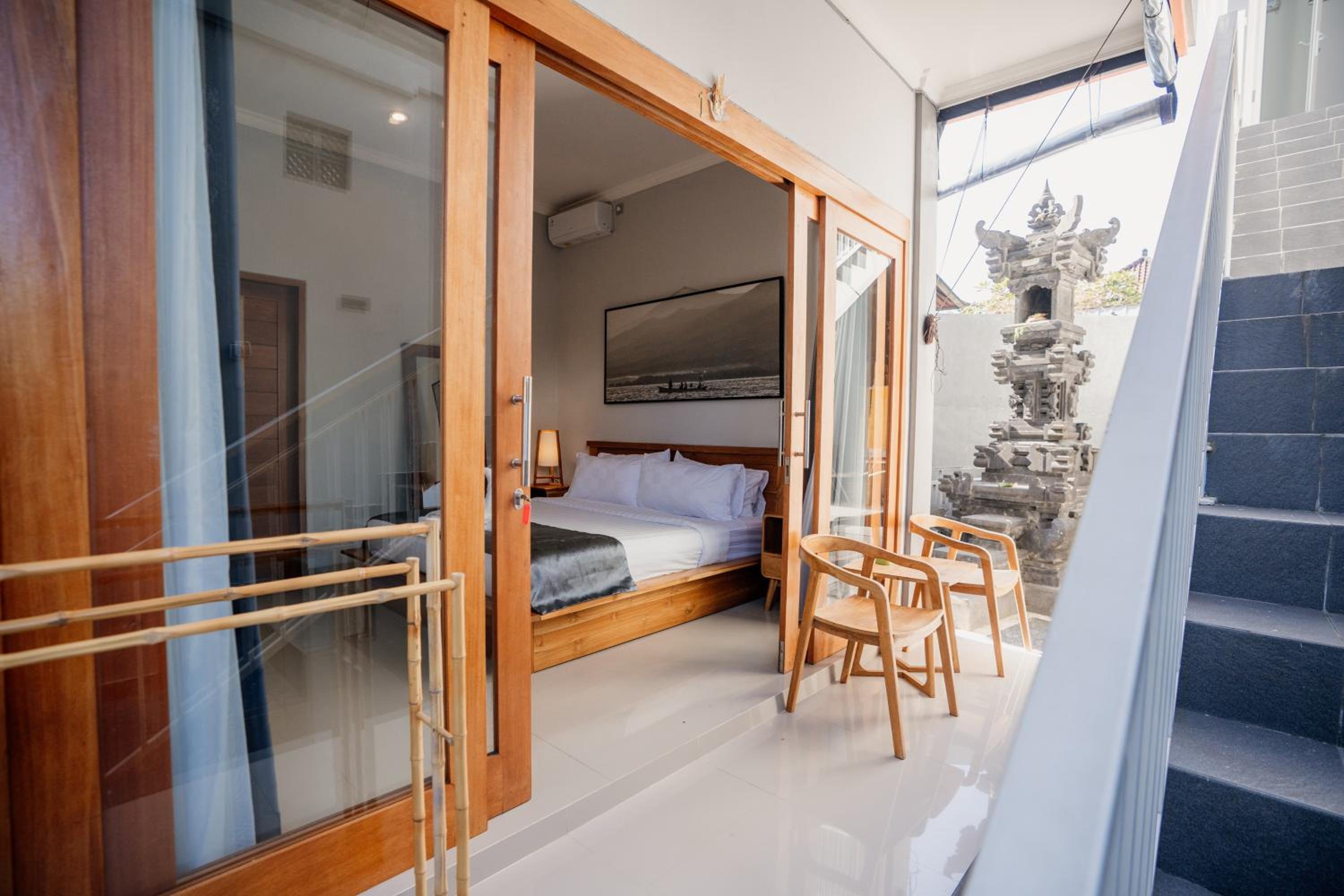 Deluxe Double Room - Photo 11
