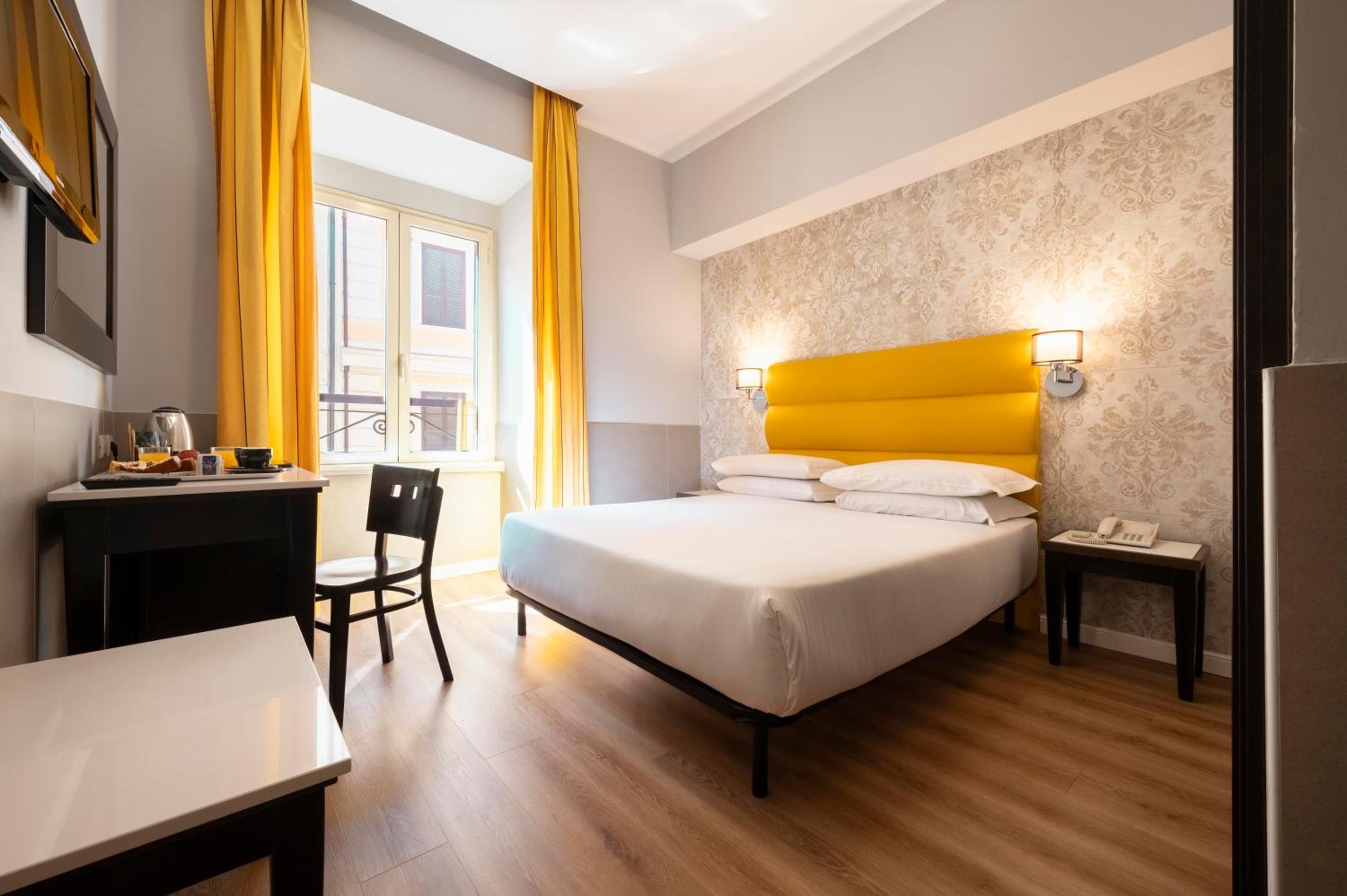 Classic Double Room