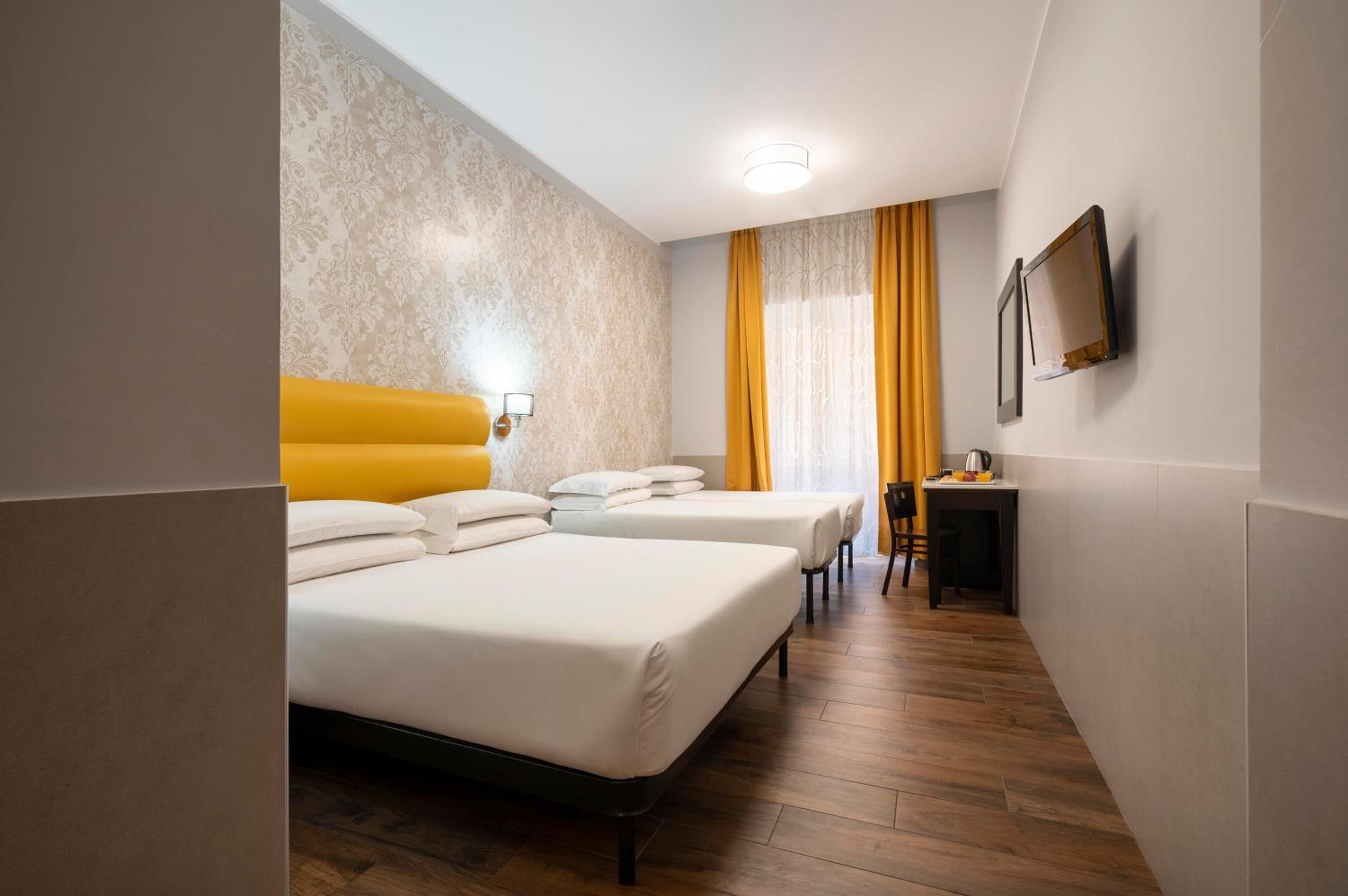 Deluxe Quadruple Room