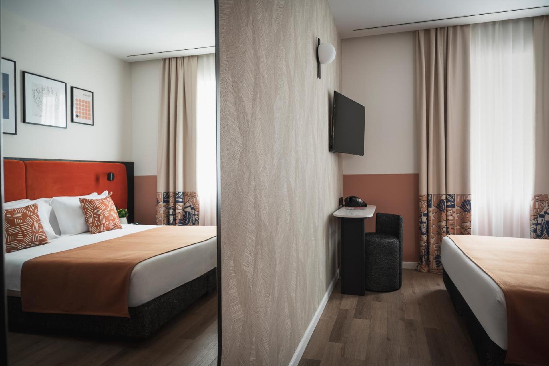 Standard Double Room - Photo 3