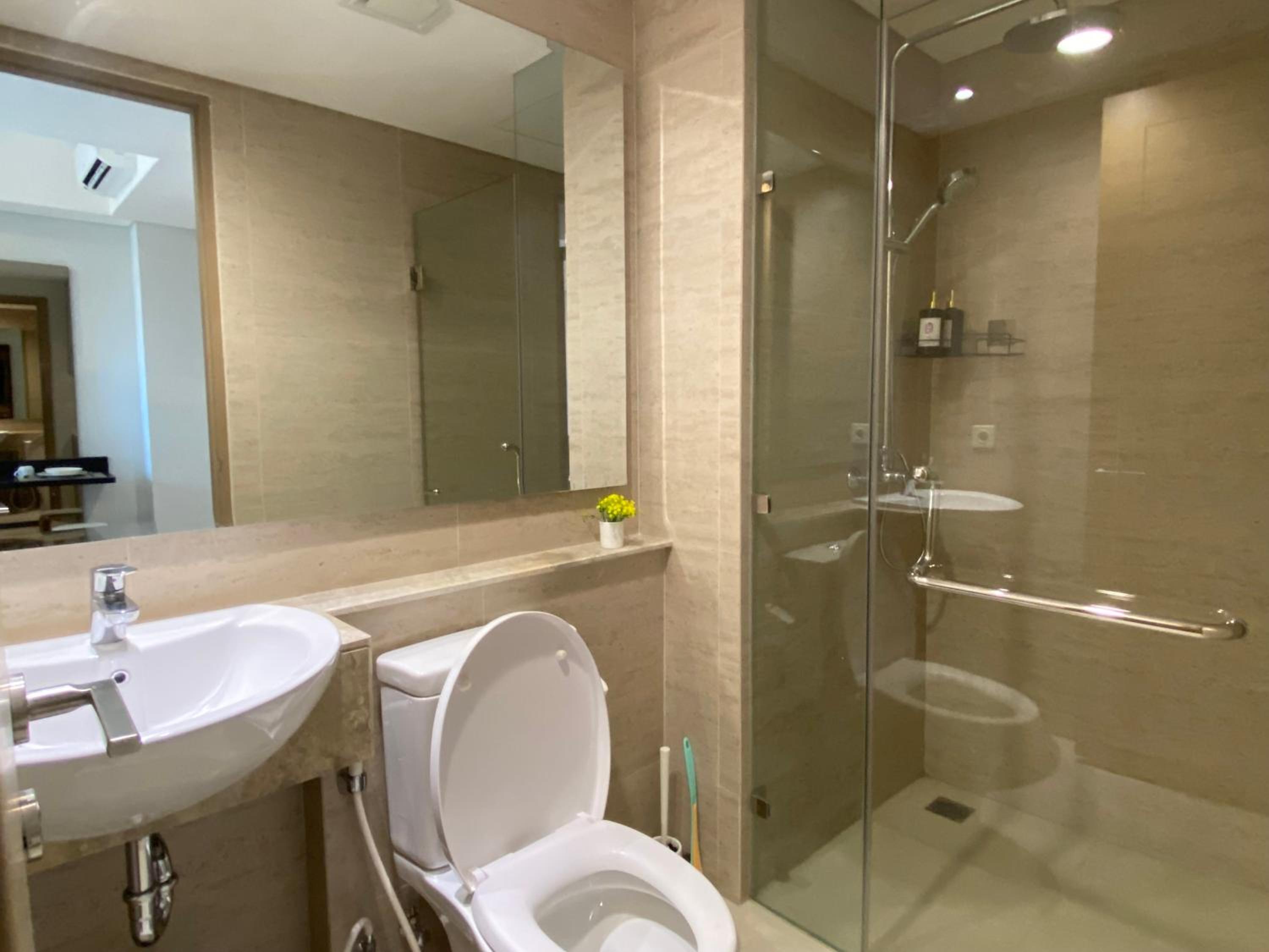 Two-Bedroom Apartment with Balcony and Terrace - Photo 11