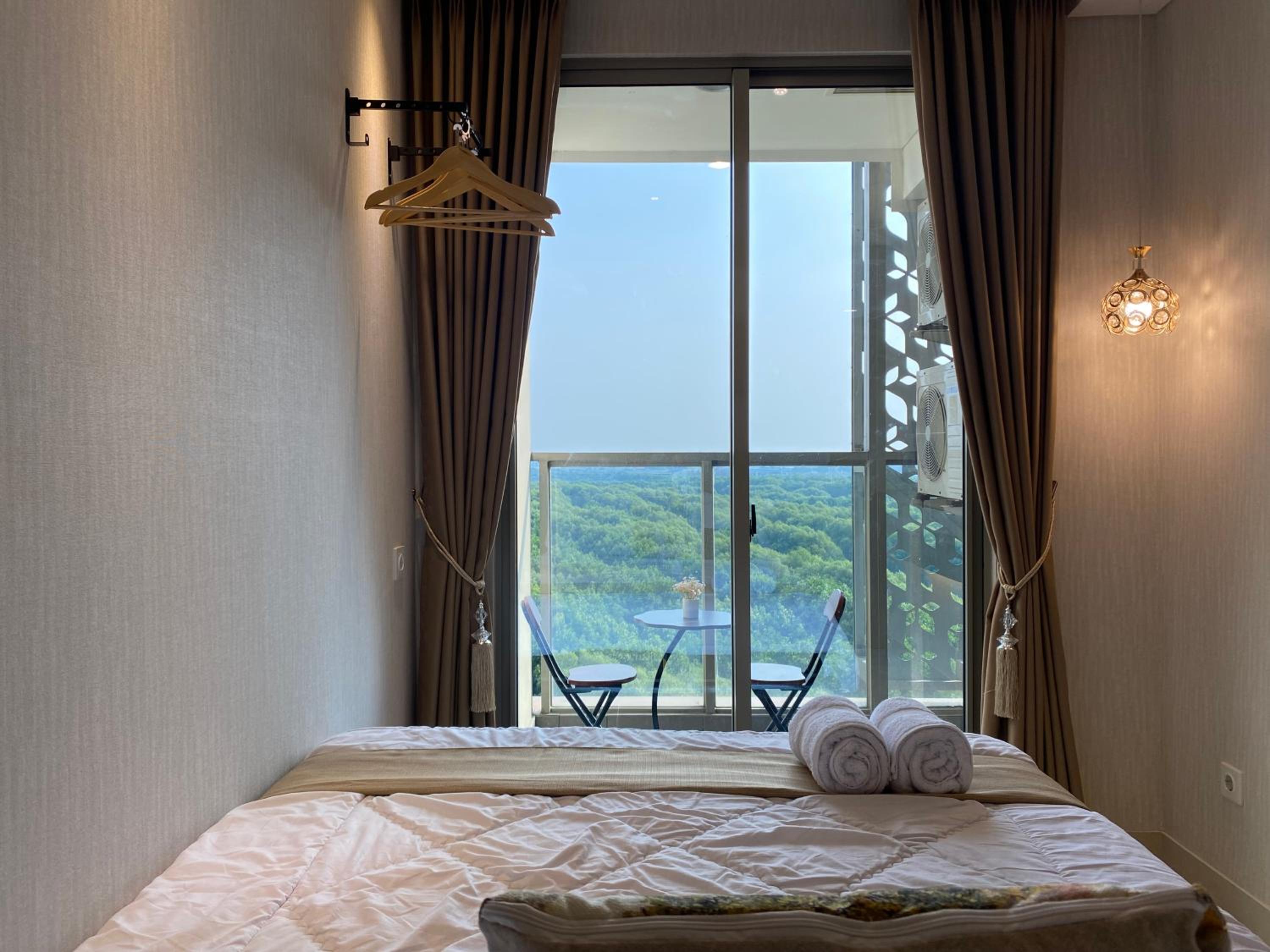 Two-Bedroom Apartment with Balcony and Terrace - Photo 9