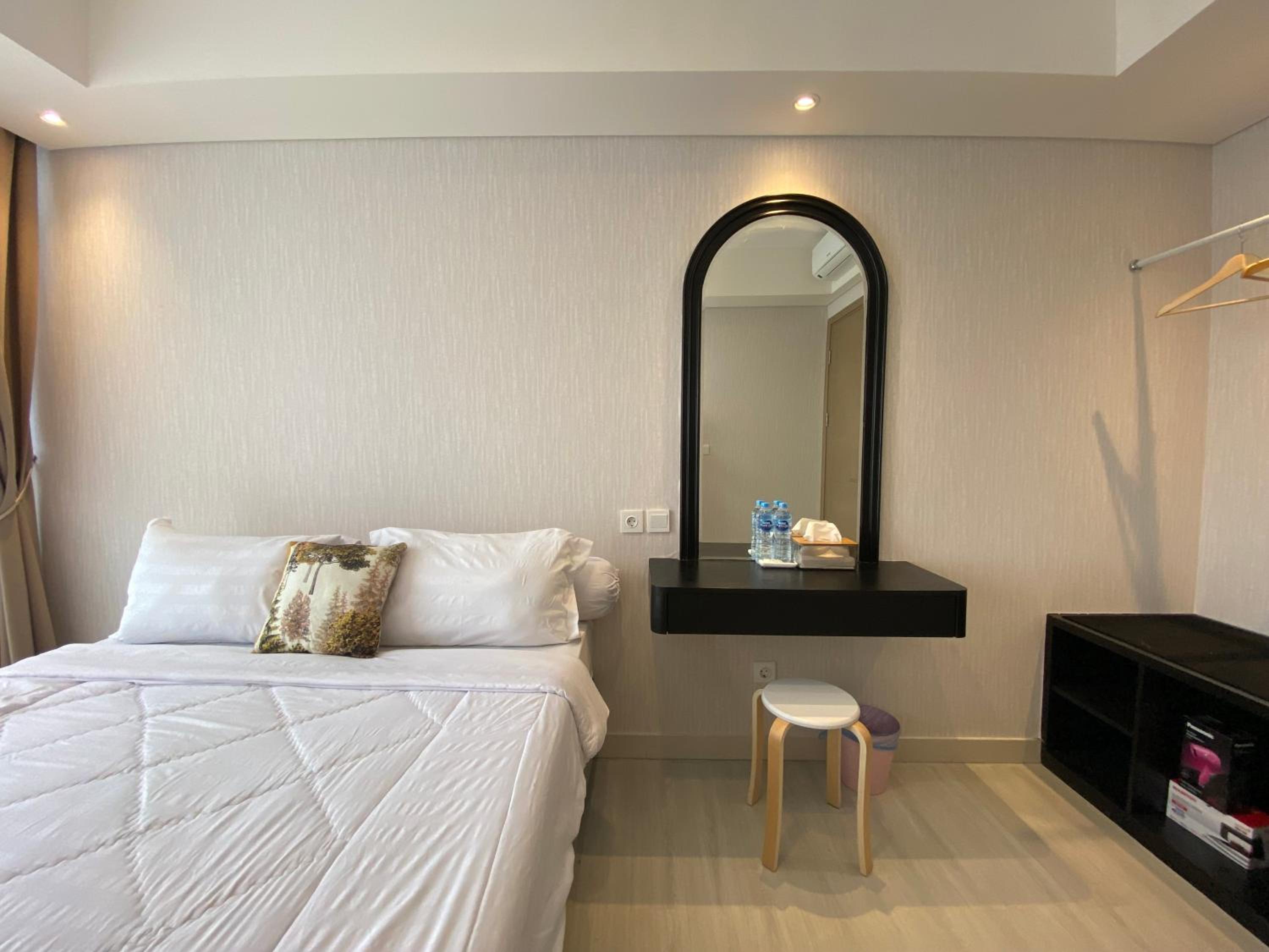 Two-Bedroom Apartment with Balcony and Terrace - Photo 6