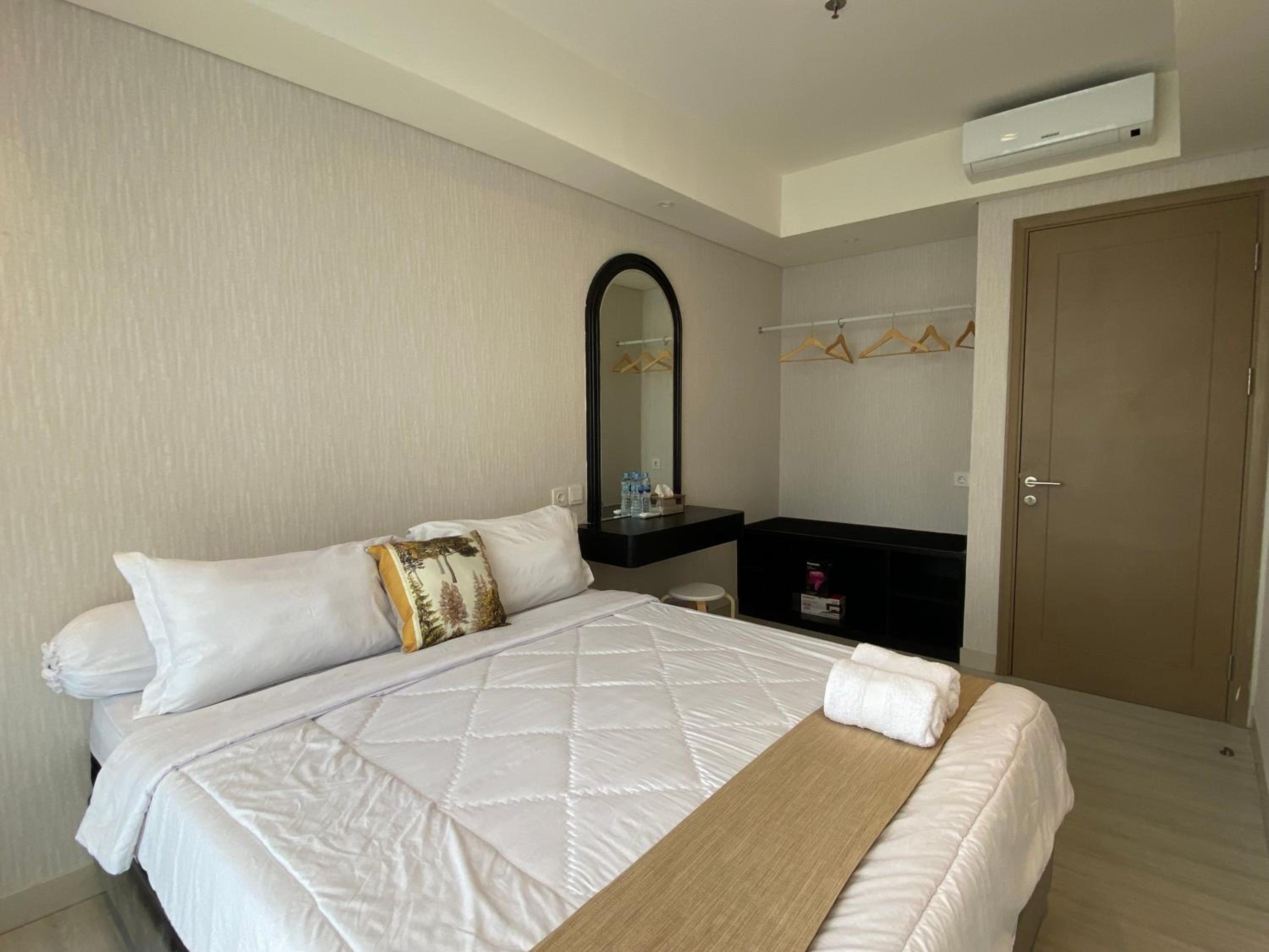Two-Bedroom Apartment with Balcony and Terrace - Photo 2
