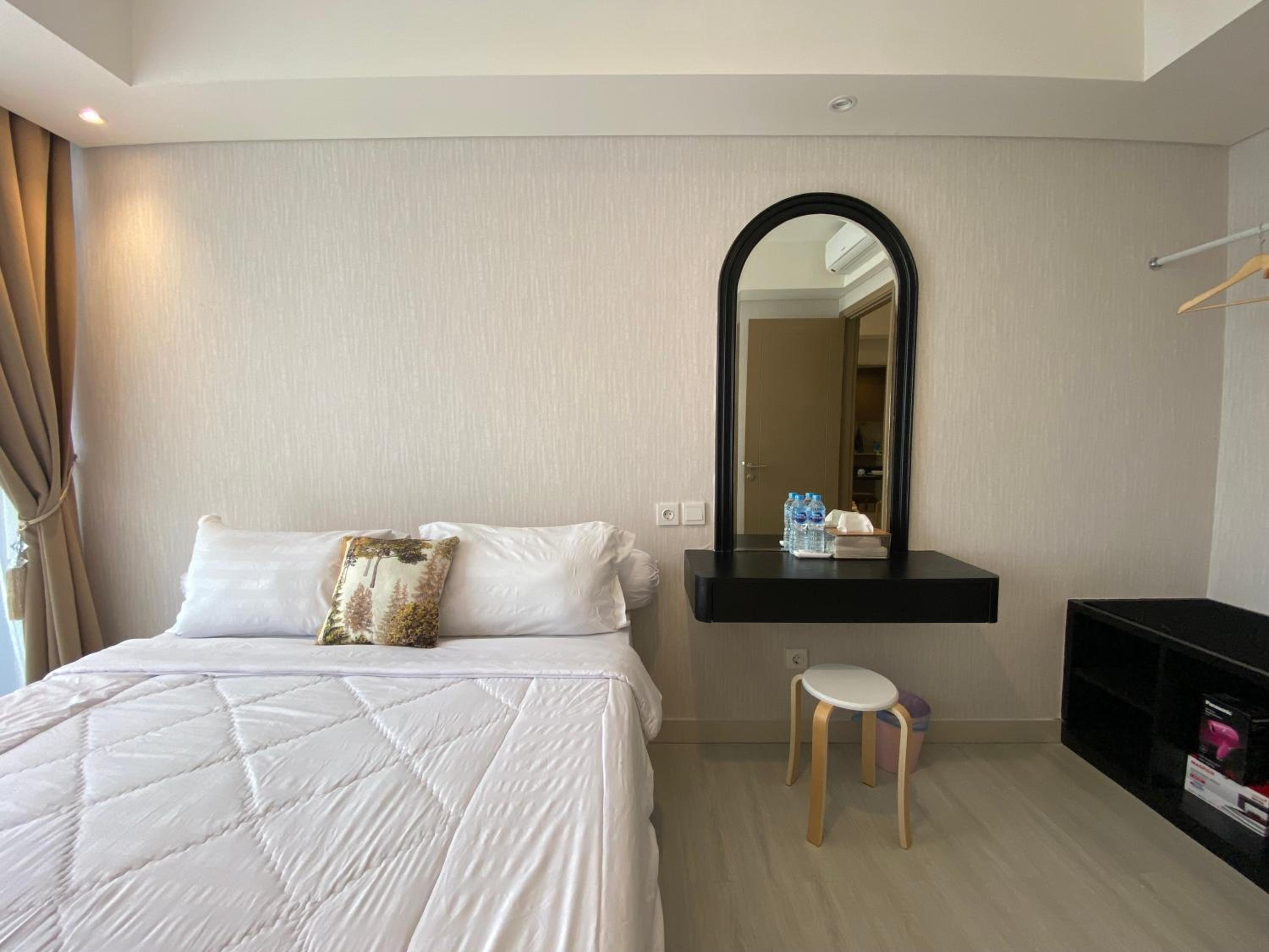 Two-Bedroom Apartment with Balcony and Terrace - Photo 13