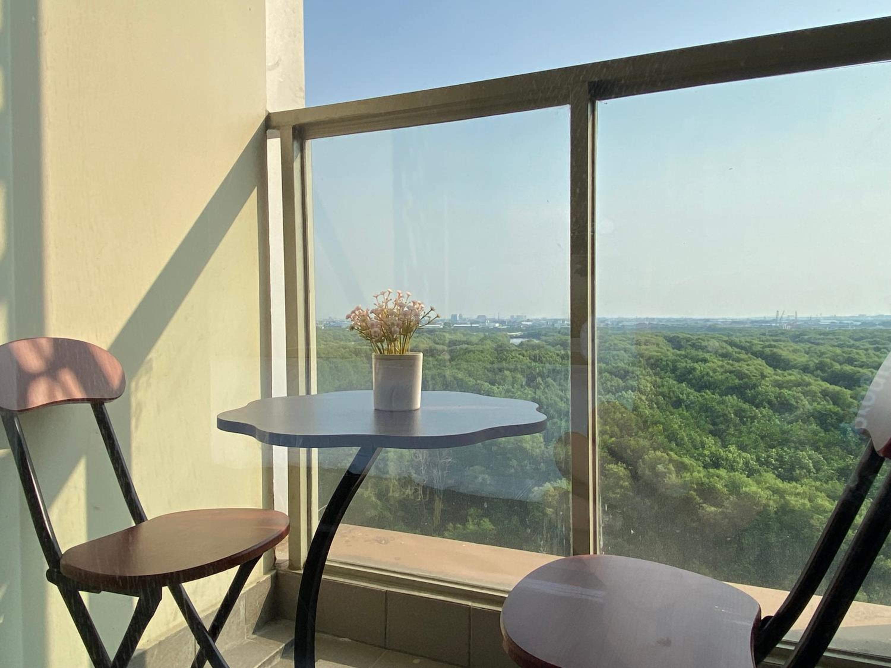 Two-Bedroom Apartment with Balcony and Terrace - Photo 22