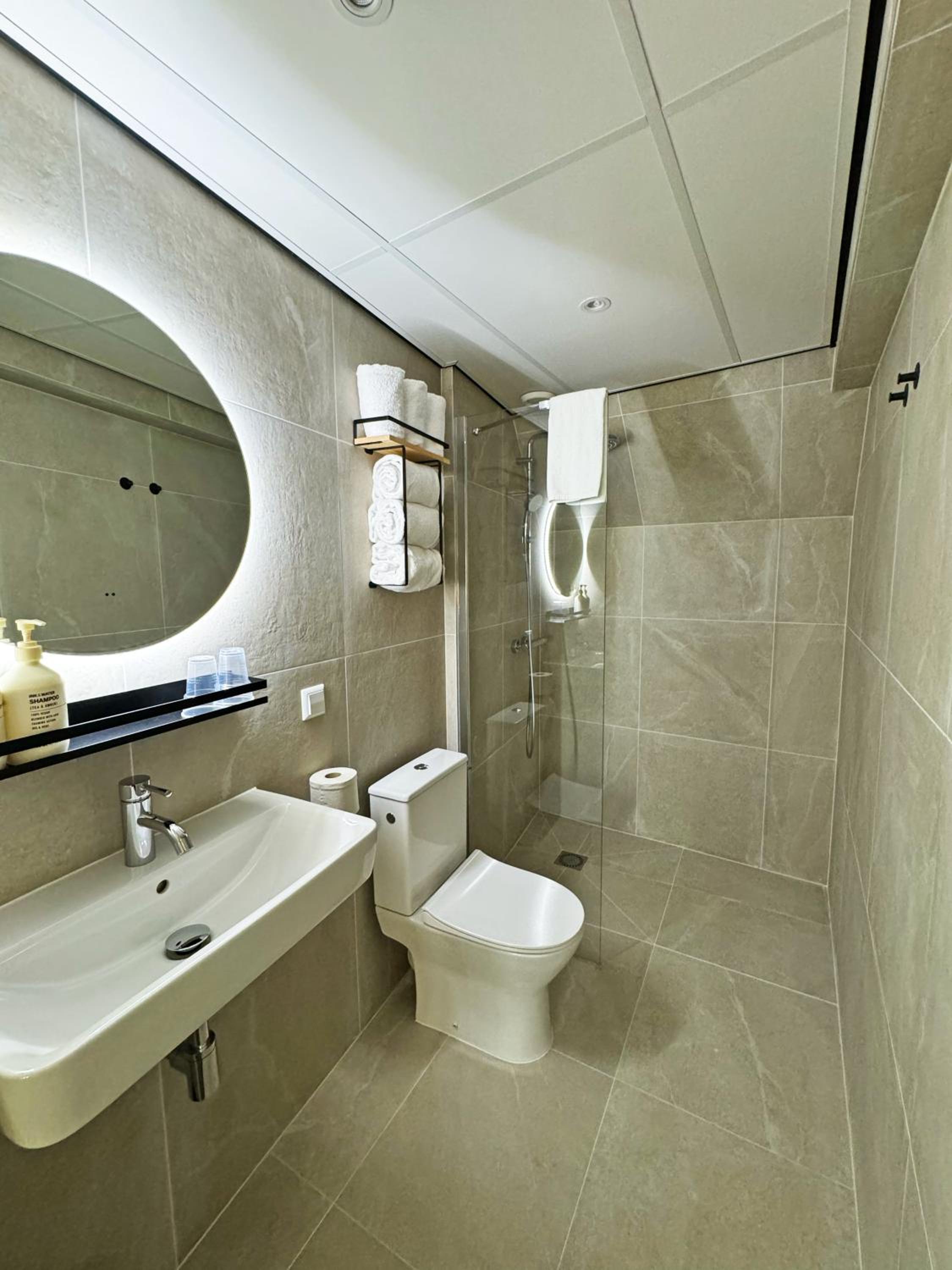 Triple Room with Shower - Photo 3