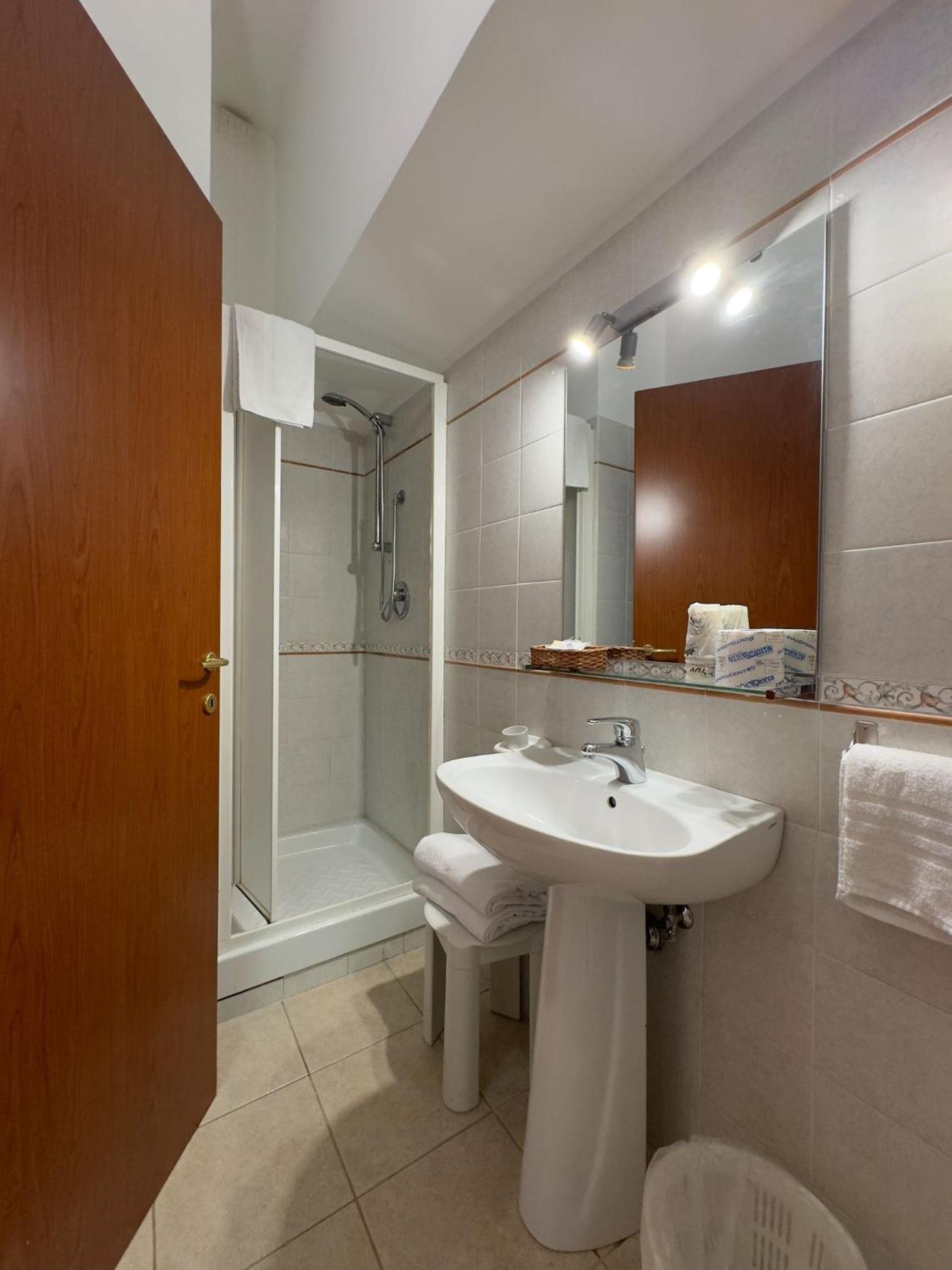 Triple Room - Photo 4