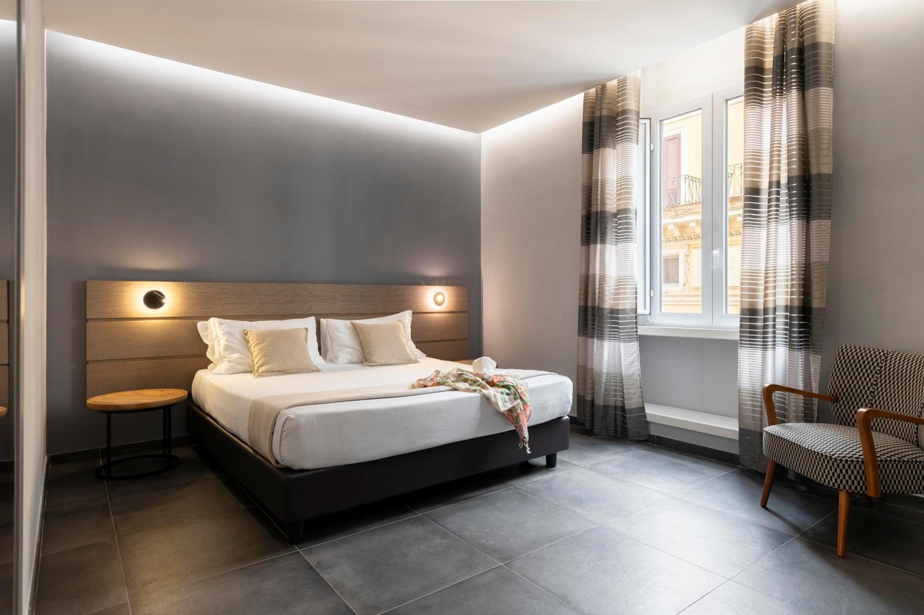 Suite with City View photo 3
