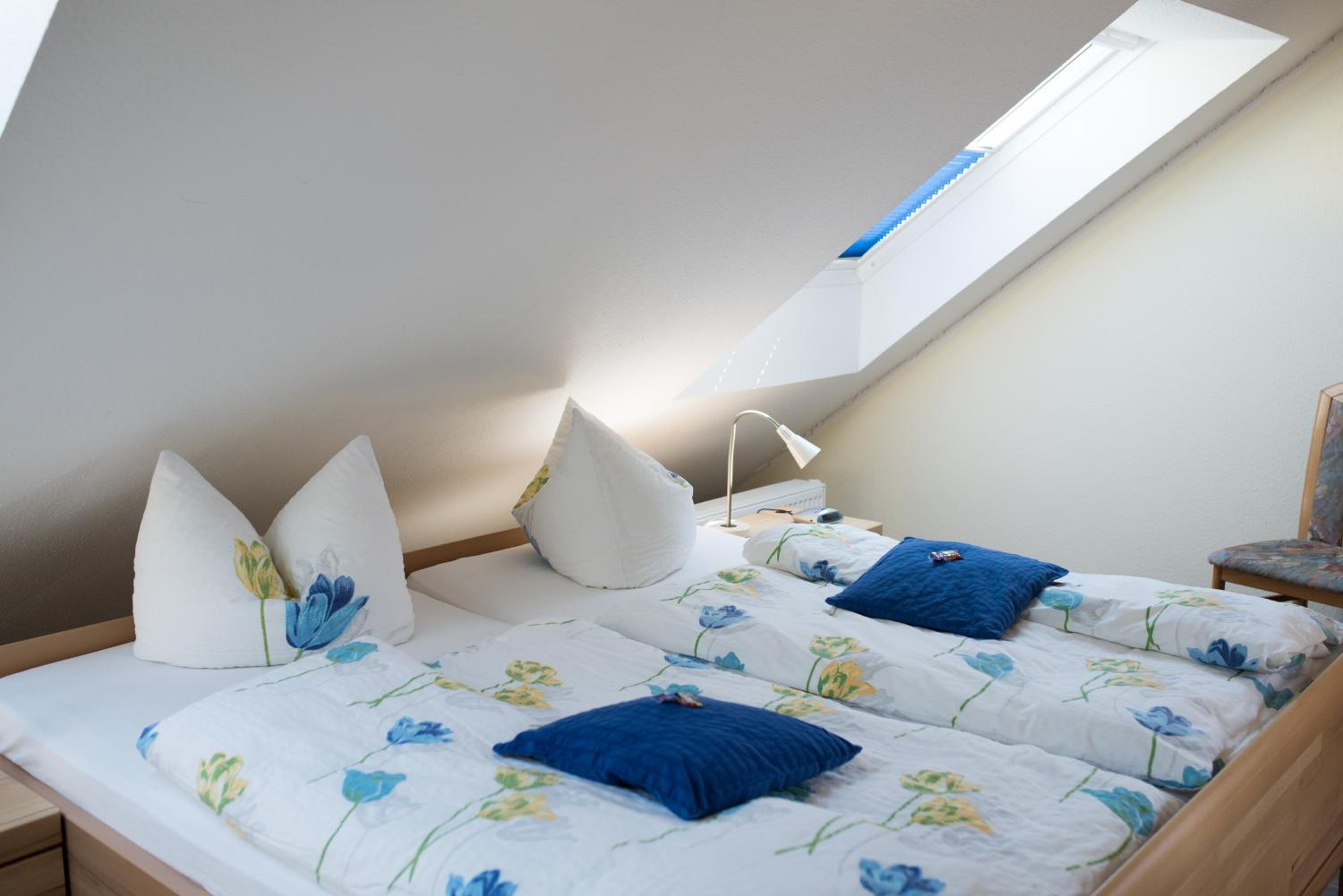 Two-Bedroom Deluxe Apartment with Garden View photo 3