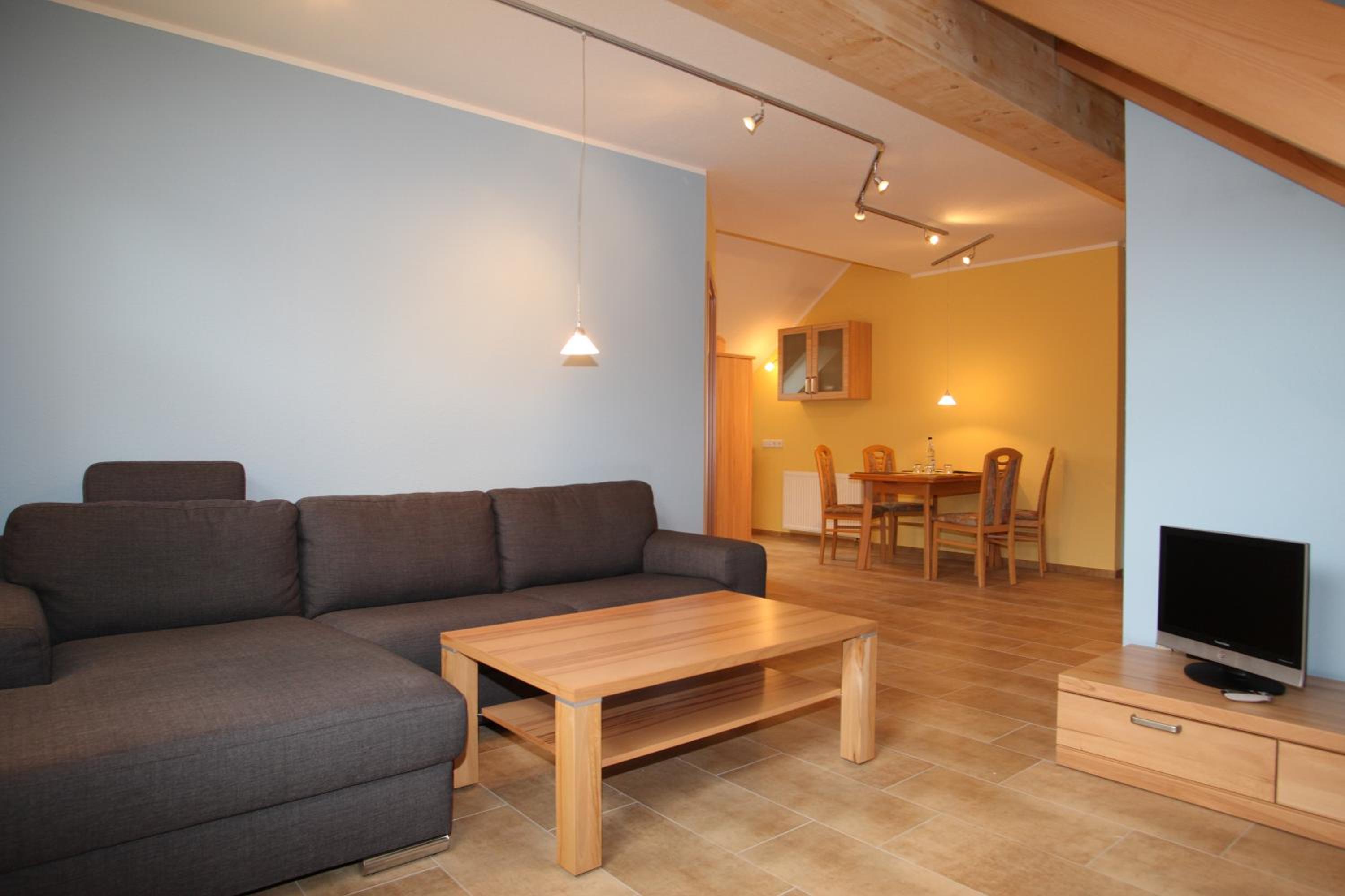Two-Bedroom Deluxe Apartment with Garden View photo 1