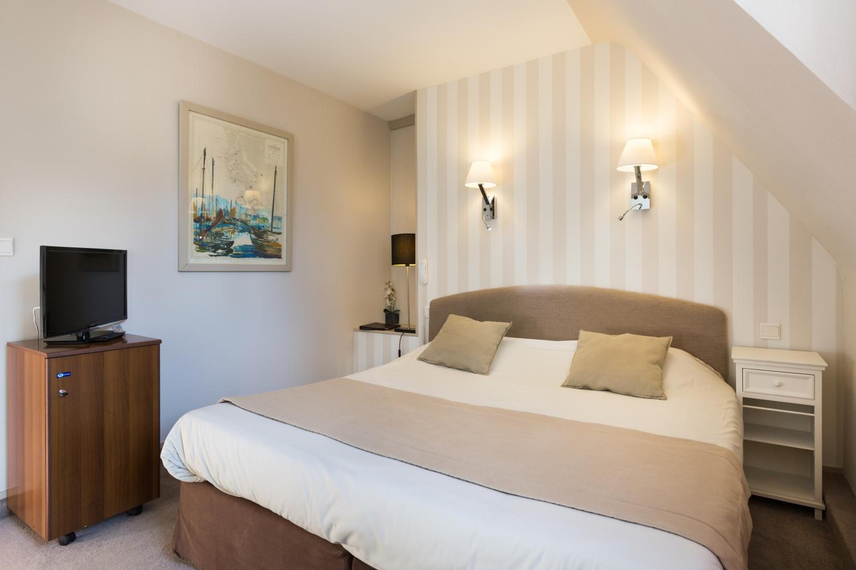Comfort Double Room - Photo 1