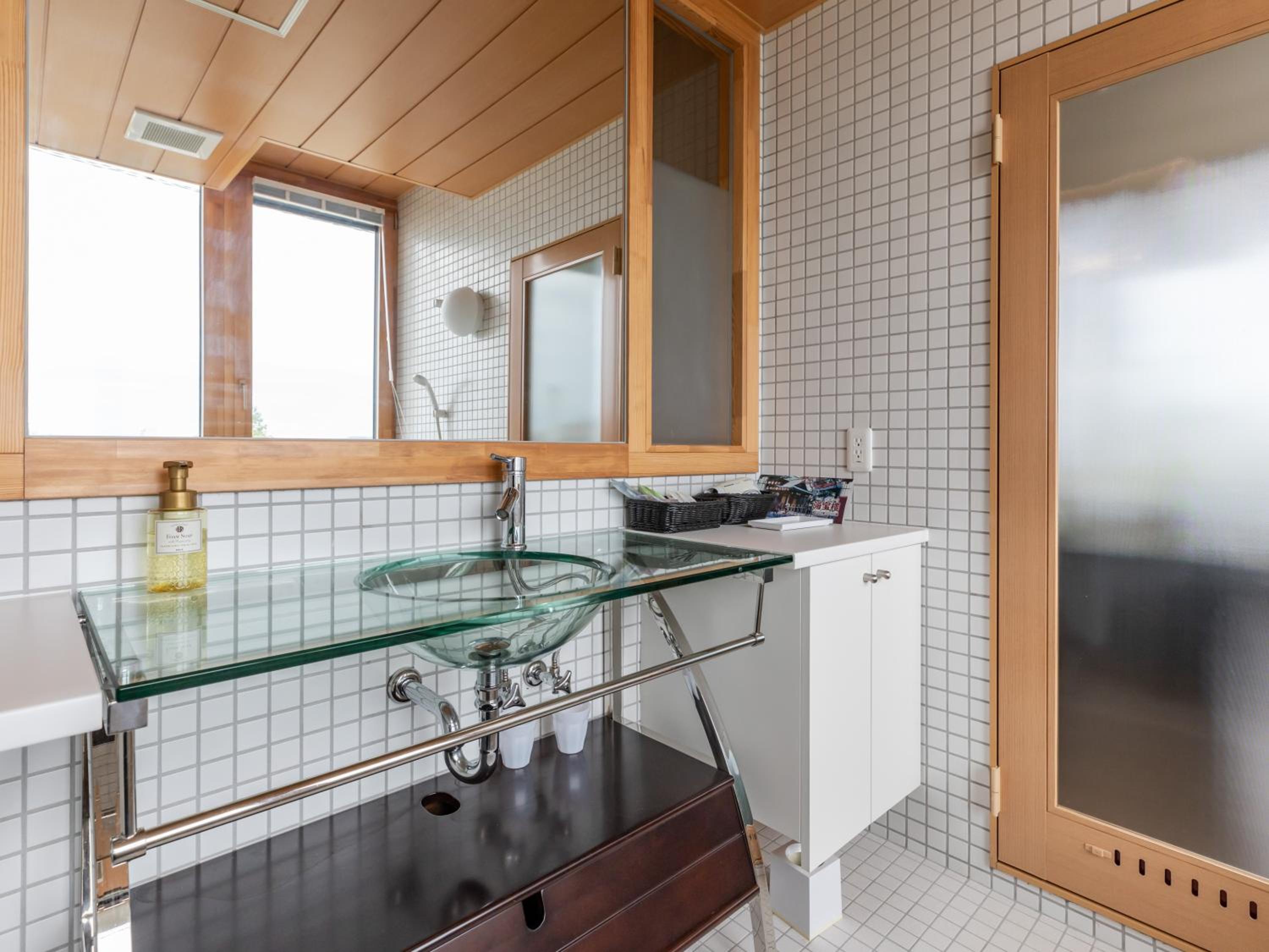 Premium Quadruple Room - Non-Smoking photo 2