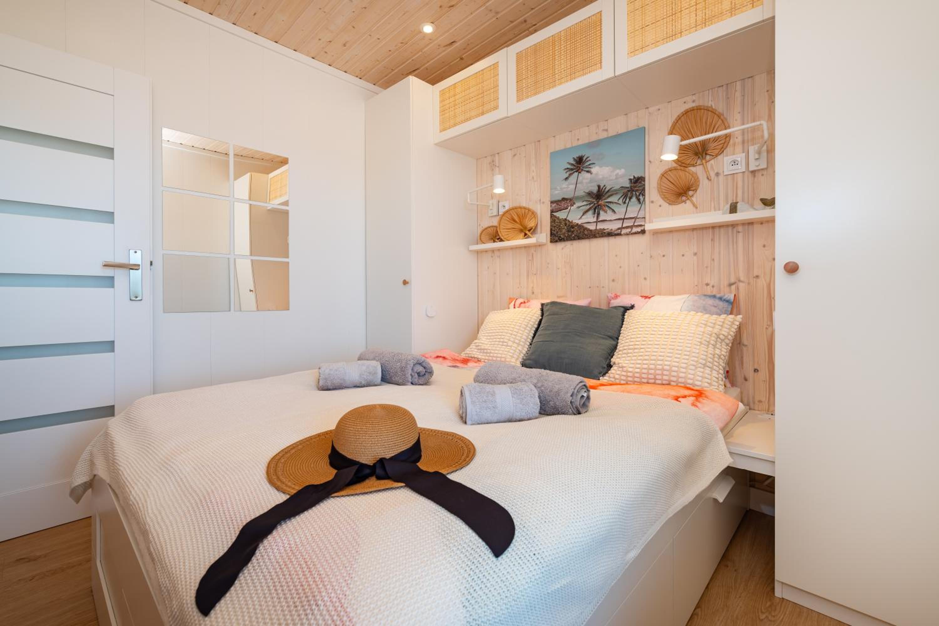 Two-Bedroom House photo 2