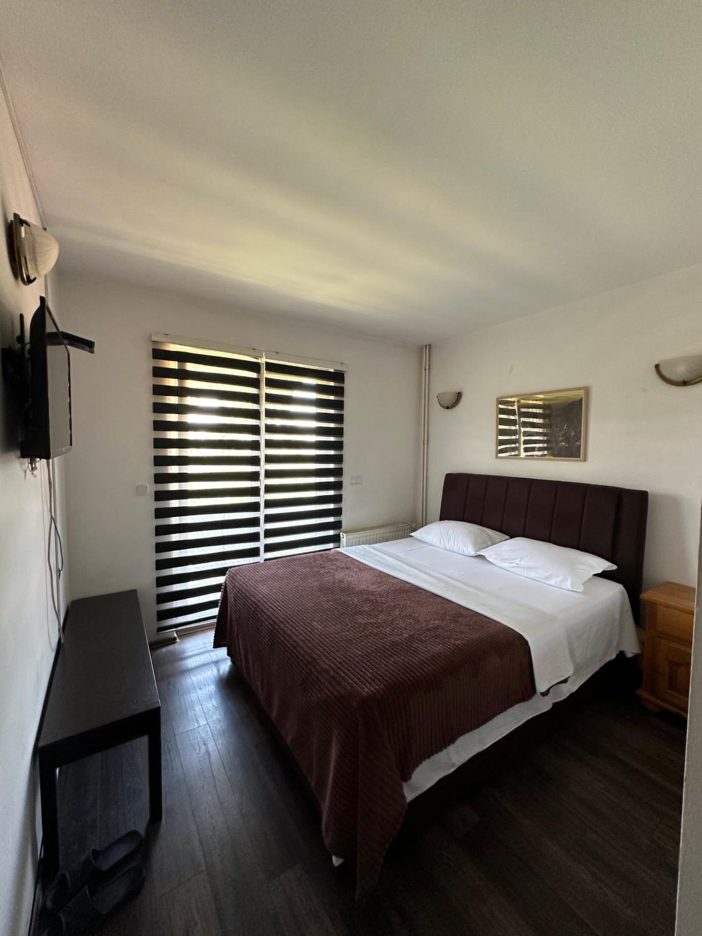 Deluxe Double or Twin Room photo 2