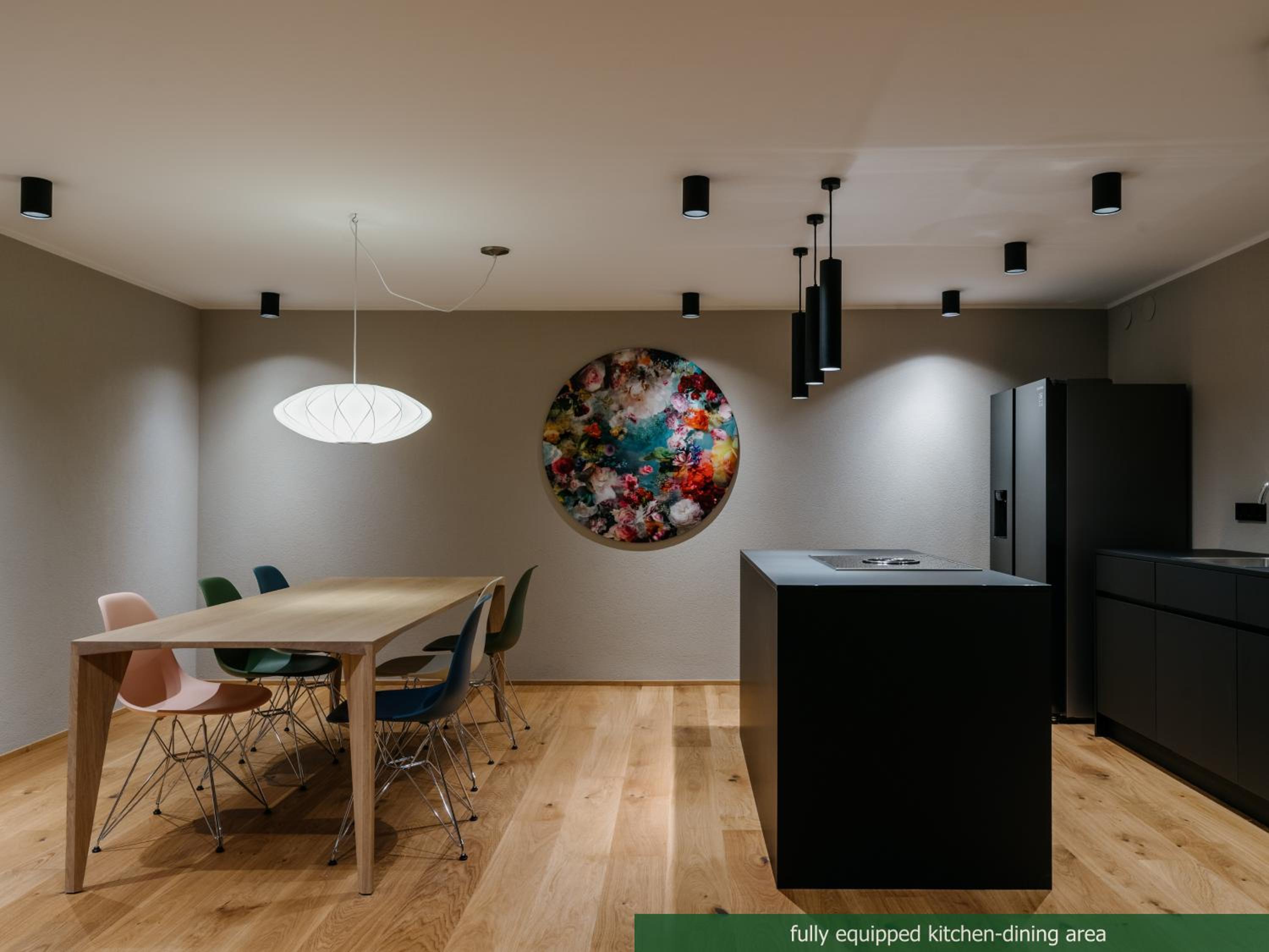Three-Bedroom Deluxe Apartment photo 2