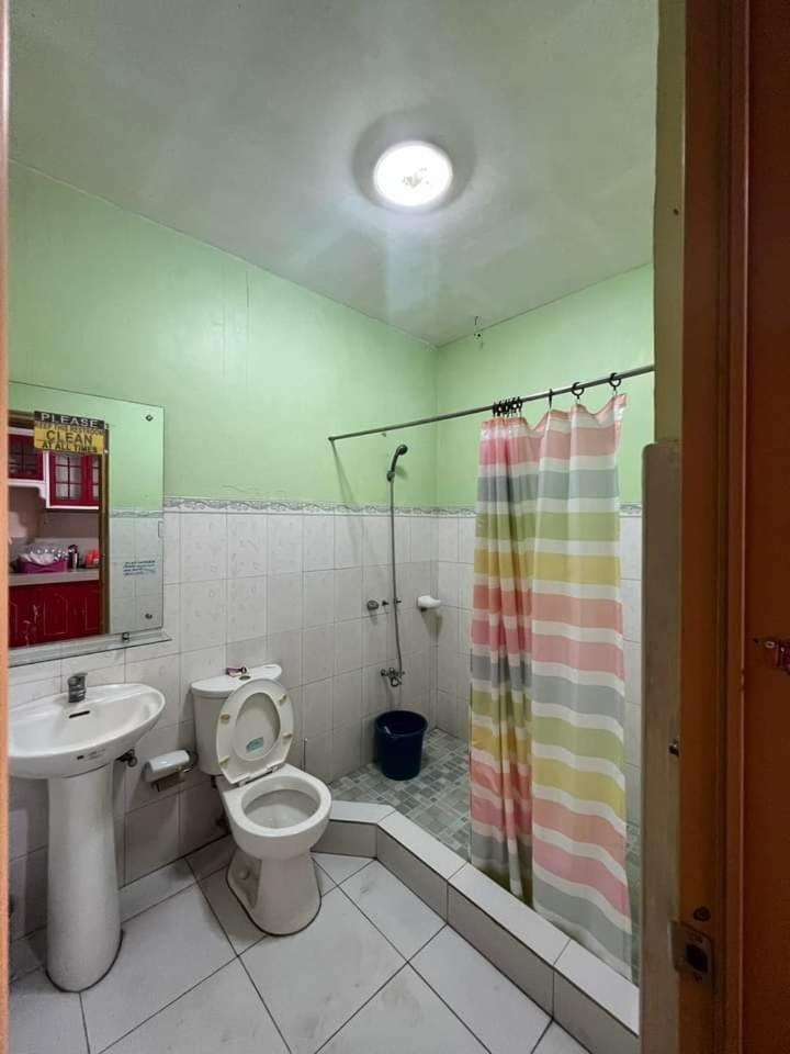 Quadruple Room with Shared Bathroom photo 3